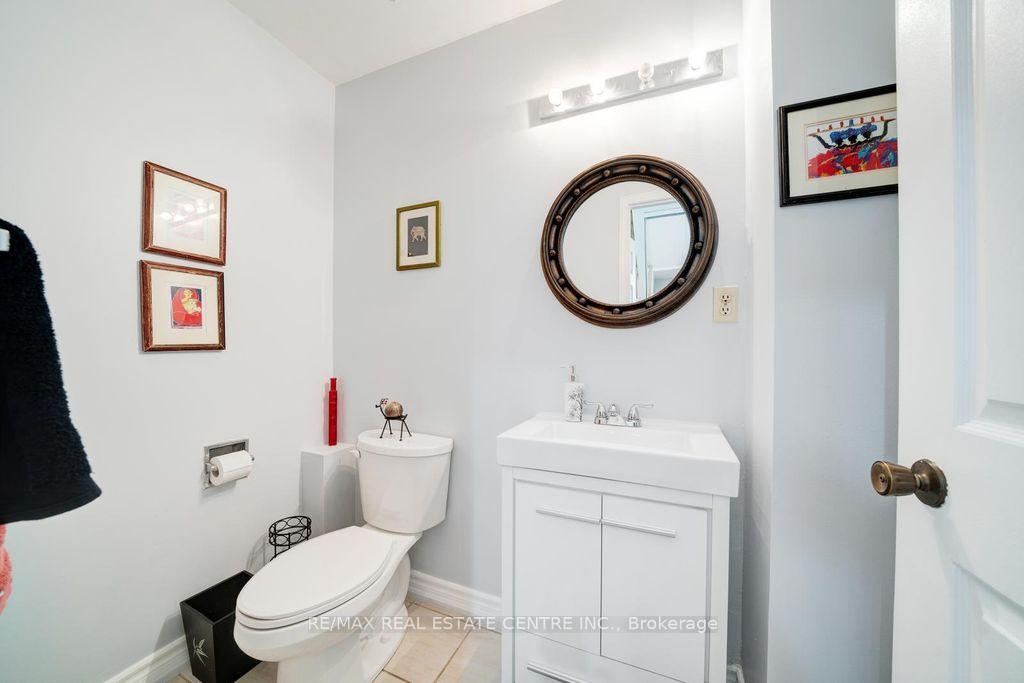 Photo 10 of 48 Hettersley Drive W, Ajax, Central West — HOMEH