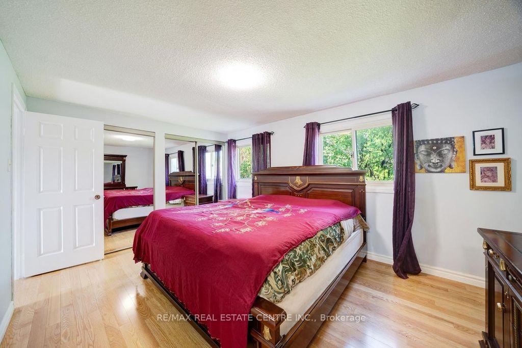 Photo 15 of 48 Hettersley Drive W, Ajax, Central West — HOMEH