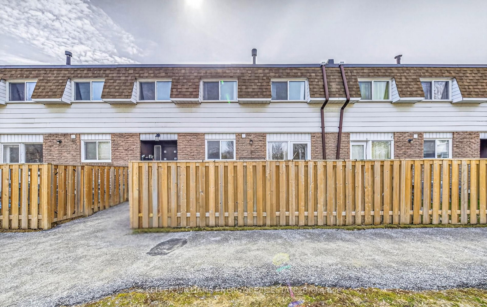 Photo 1 of Unit #14, 730 Cedar St, Oshawa, Lakeview — HOMEH