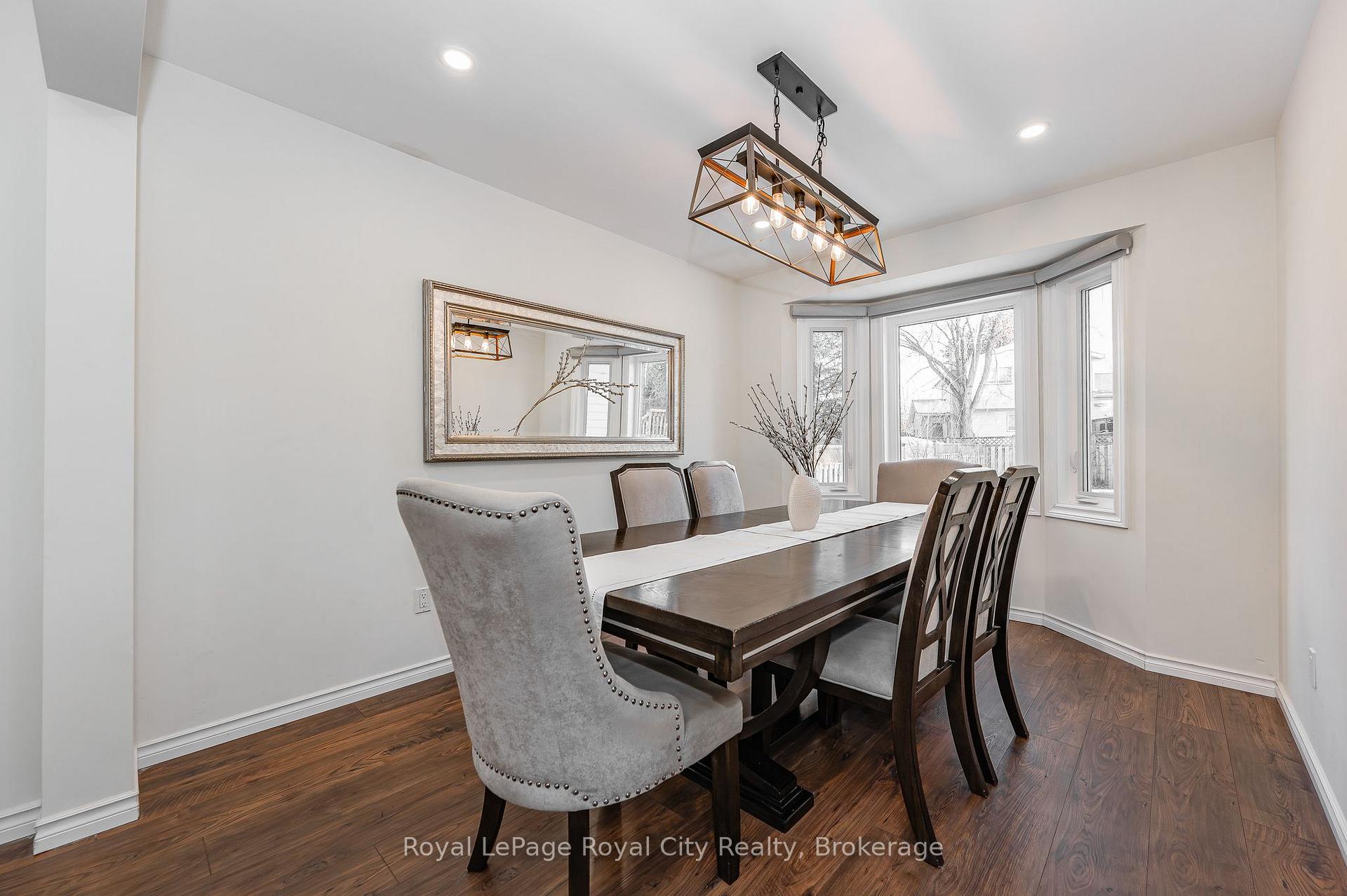 Photo 6 of 10 Freshmeadow Way, Guelph, Willow West/Sugarbush/West Acres — HOMEH