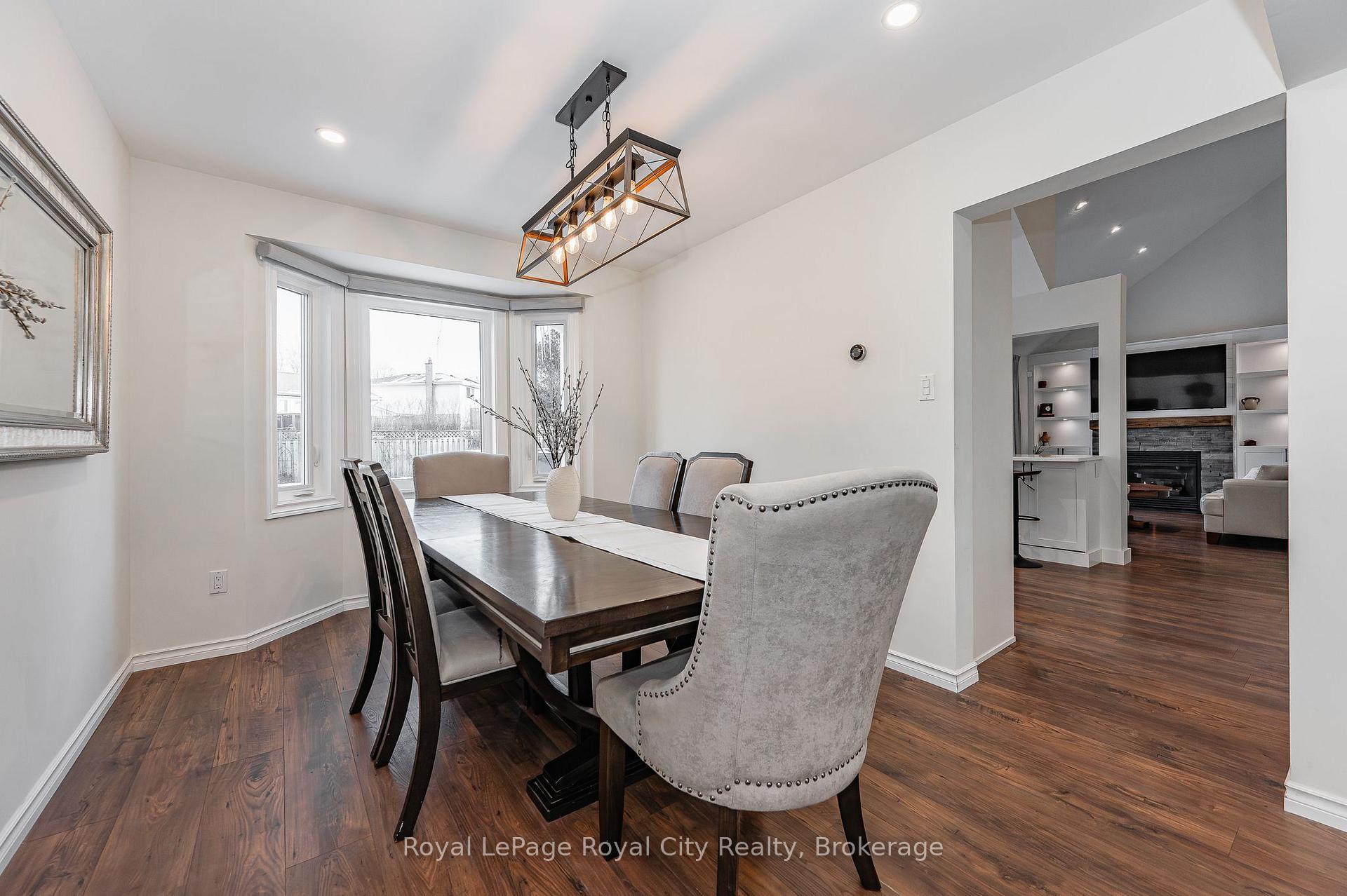 Photo 7 of 10 Freshmeadow Way, Guelph, Willow West/Sugarbush/West Acres — HOMEH