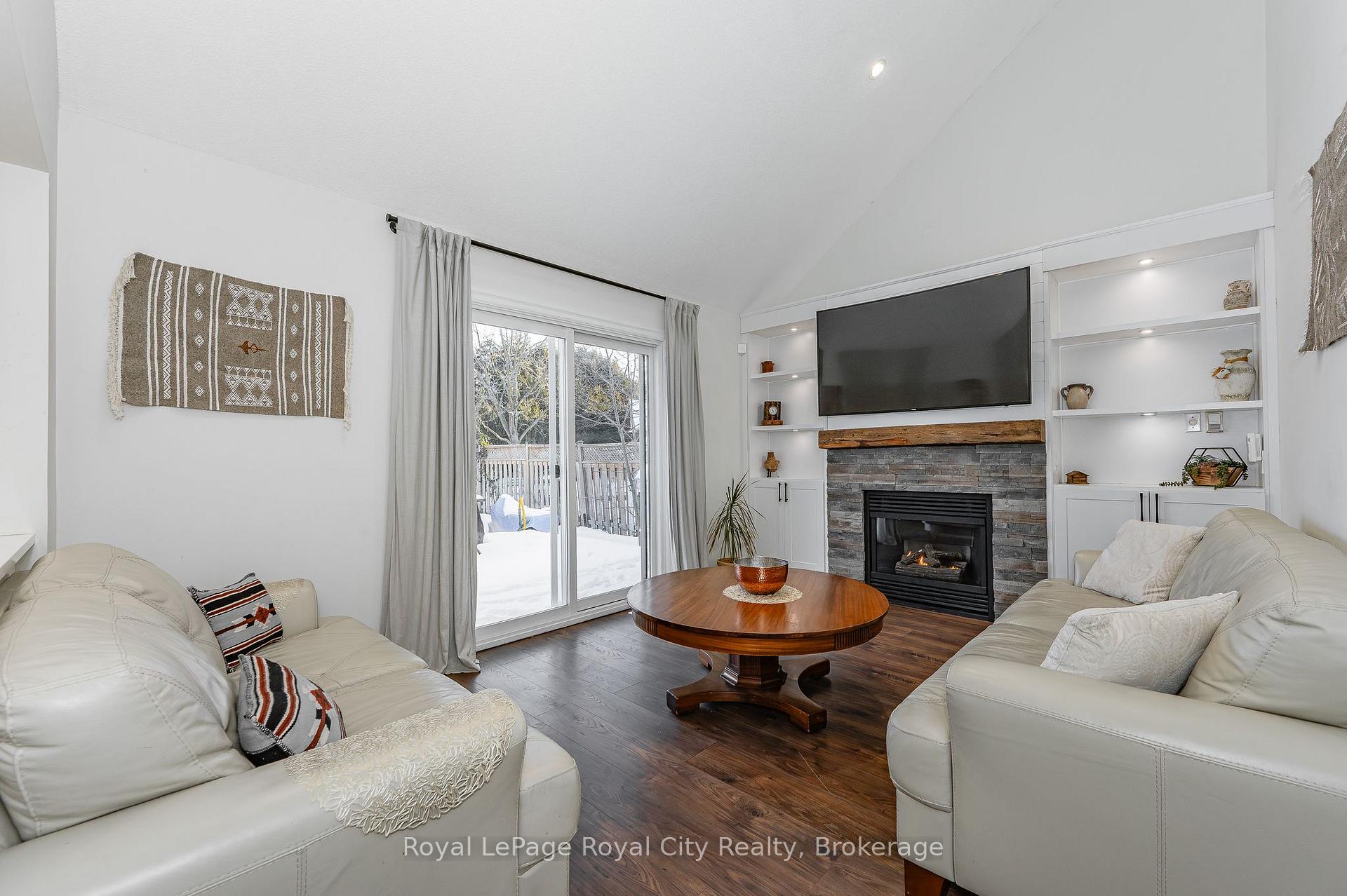 Photo 17 of 10 Freshmeadow Way, Guelph, Willow West/Sugarbush/West Acres — HOMEH
