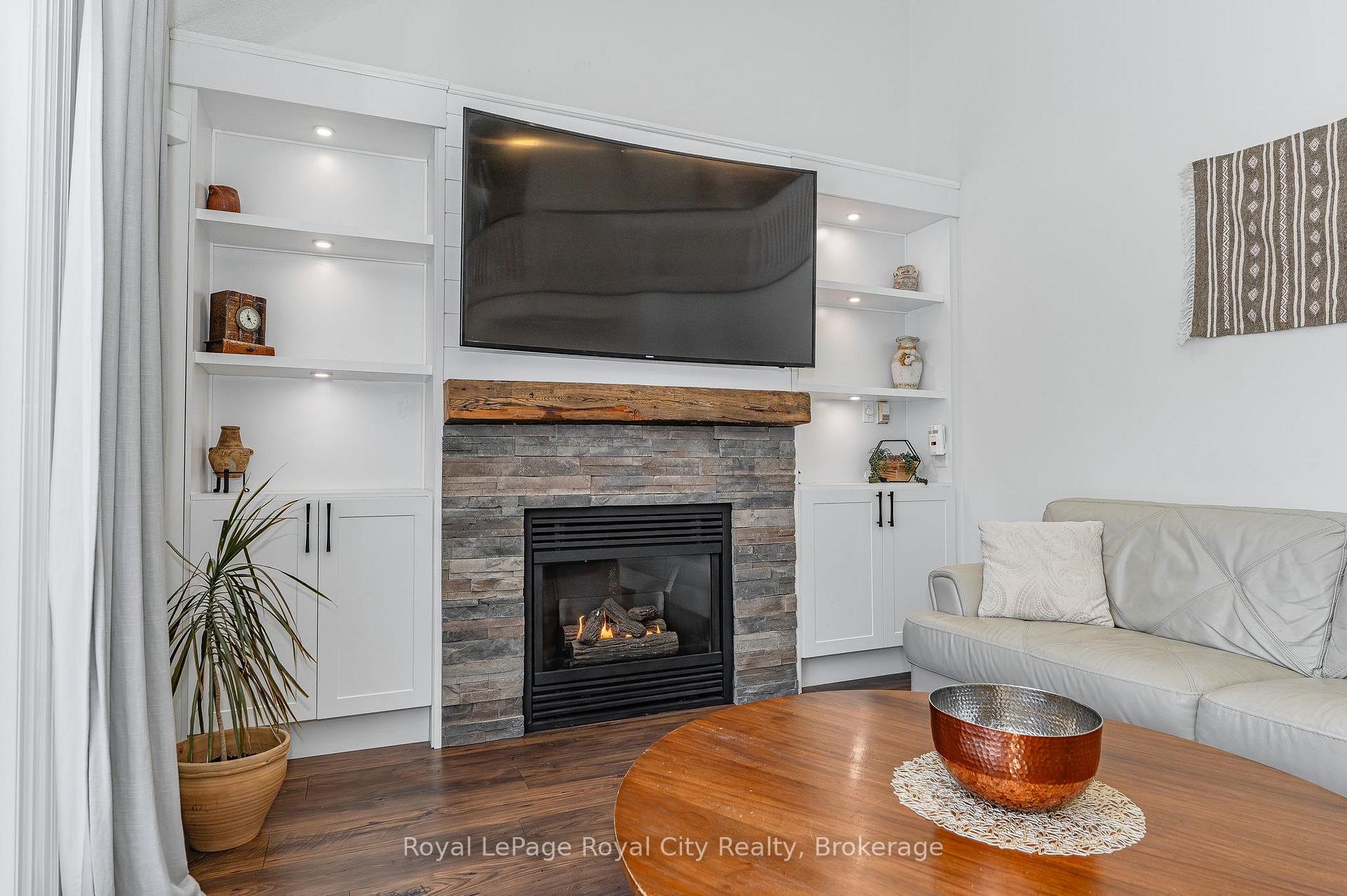 Photo 18 of 10 Freshmeadow Way, Guelph, Willow West/Sugarbush/West Acres — HOMEH