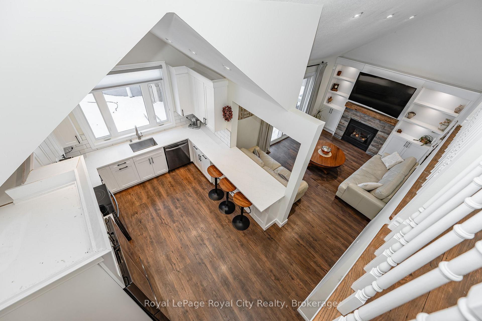 Photo 21 of 10 Freshmeadow Way, Guelph, Willow West/Sugarbush/West Acres — HOMEH