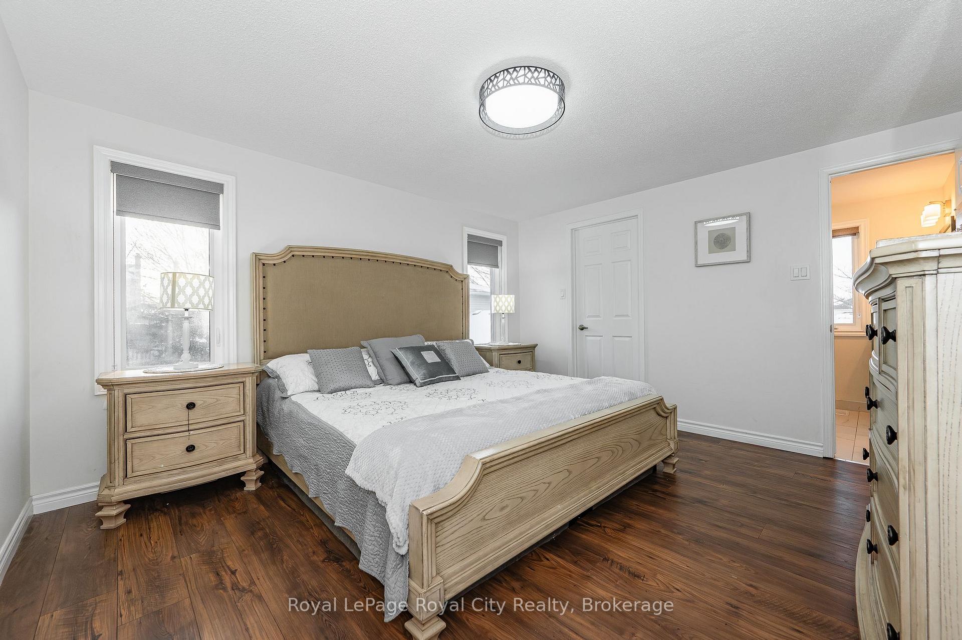 Photo 24 of 10 Freshmeadow Way, Guelph, Willow West/Sugarbush/West Acres — HOMEH
