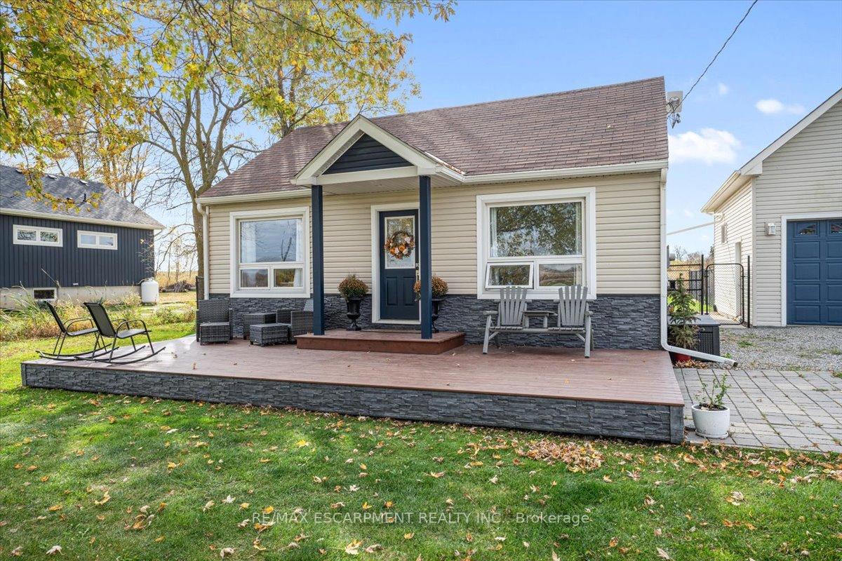 Photo 2 of 888 Green Mountain Road E, Hamilton, Rural Stoney Creek — HOMEH
