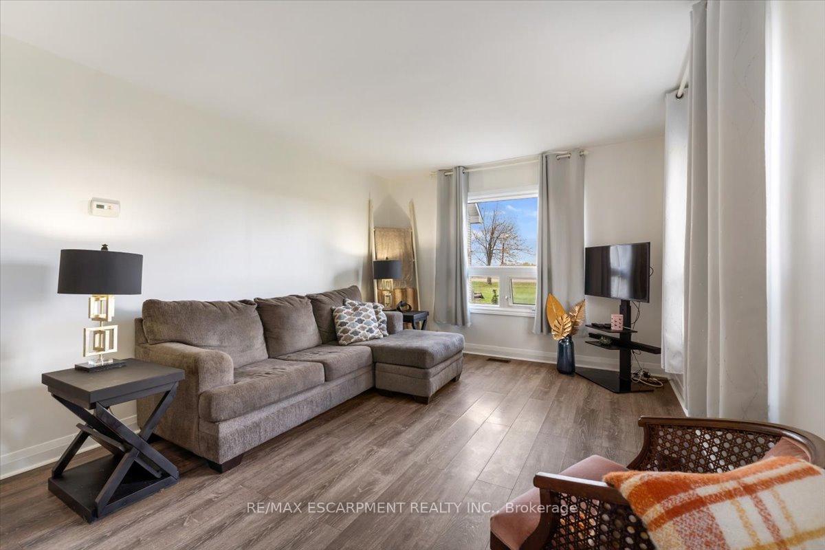 Photo 8 of 888 Green Mountain Road E, Hamilton, Rural Stoney Creek — HOMEH