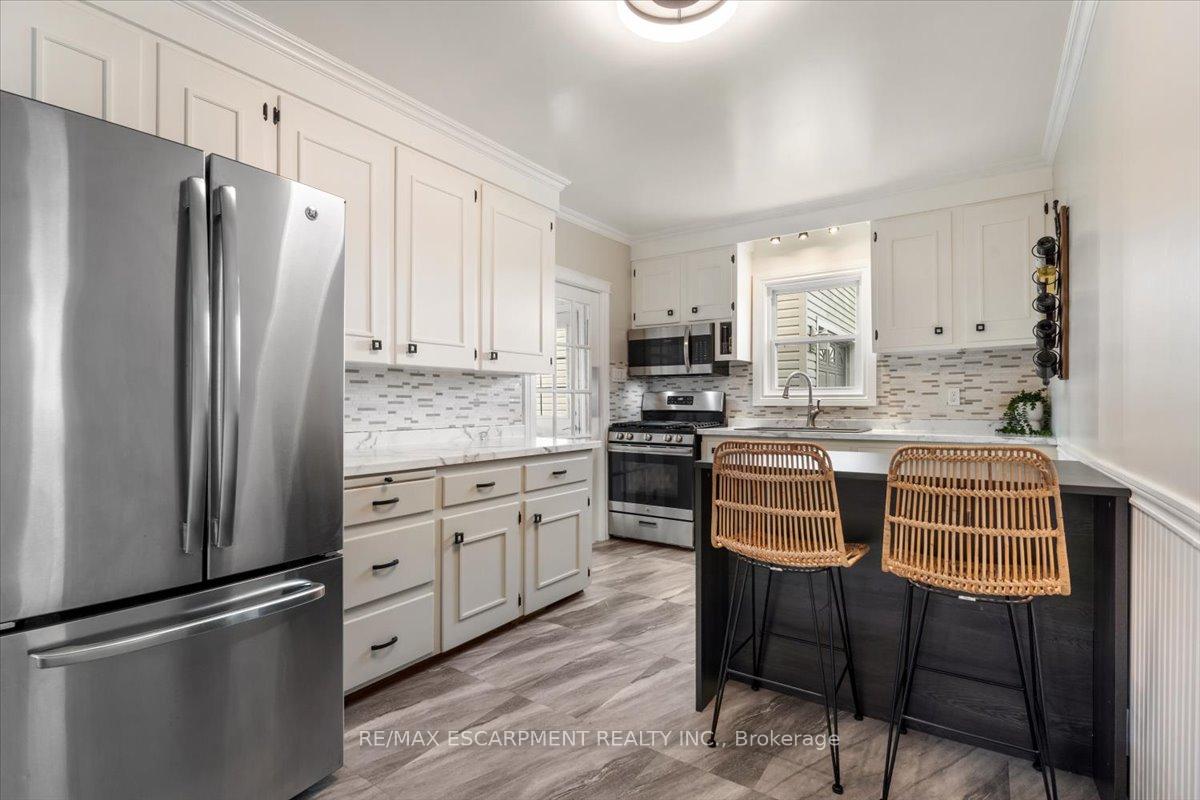 Photo 11 of 888 Green Mountain Road E, Hamilton, Rural Stoney Creek — HOMEH