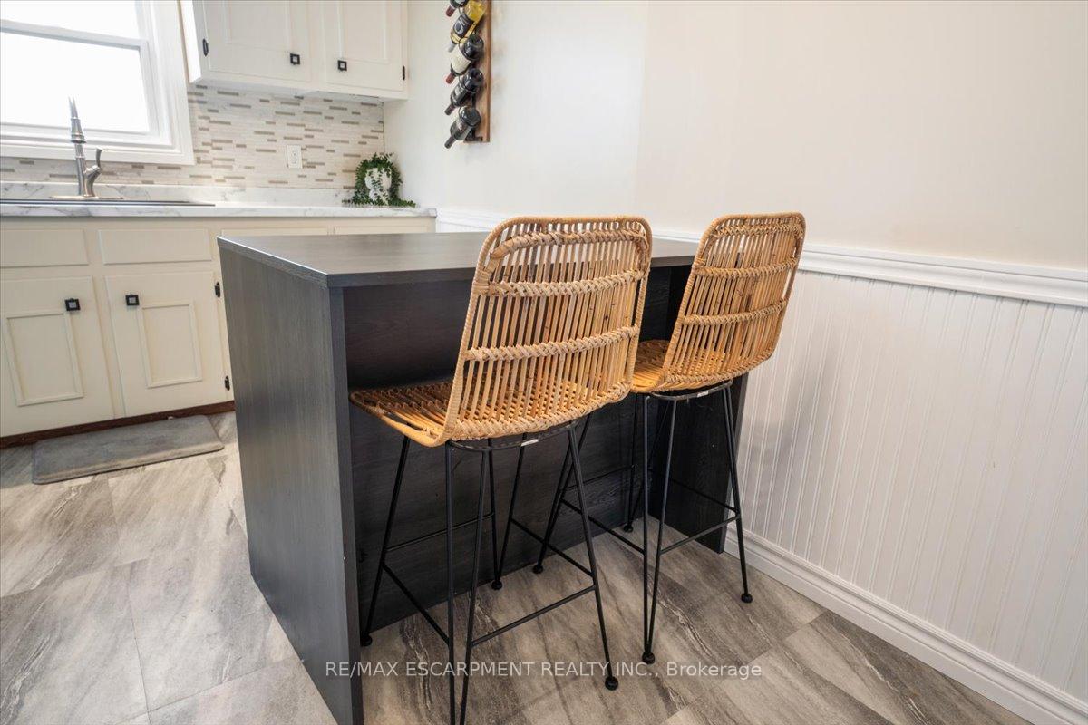 Photo 15 of 888 Green Mountain Road E, Hamilton, Rural Stoney Creek — HOMEH