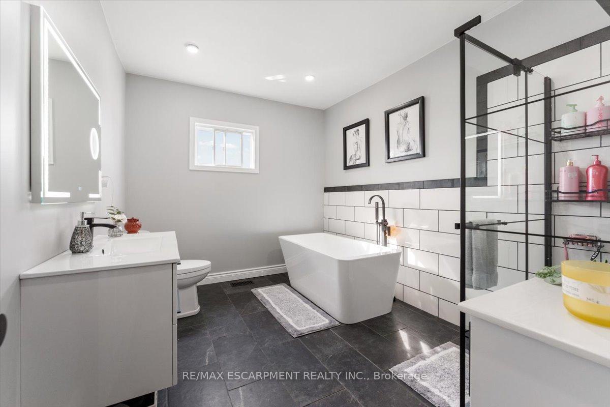 Photo 18 of 888 Green Mountain Road E, Hamilton, Rural Stoney Creek — HOMEH