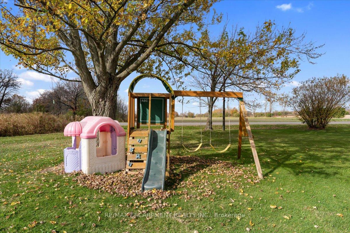 Photo 32 of 888 Green Mountain Road E, Hamilton, Rural Stoney Creek — HOMEH