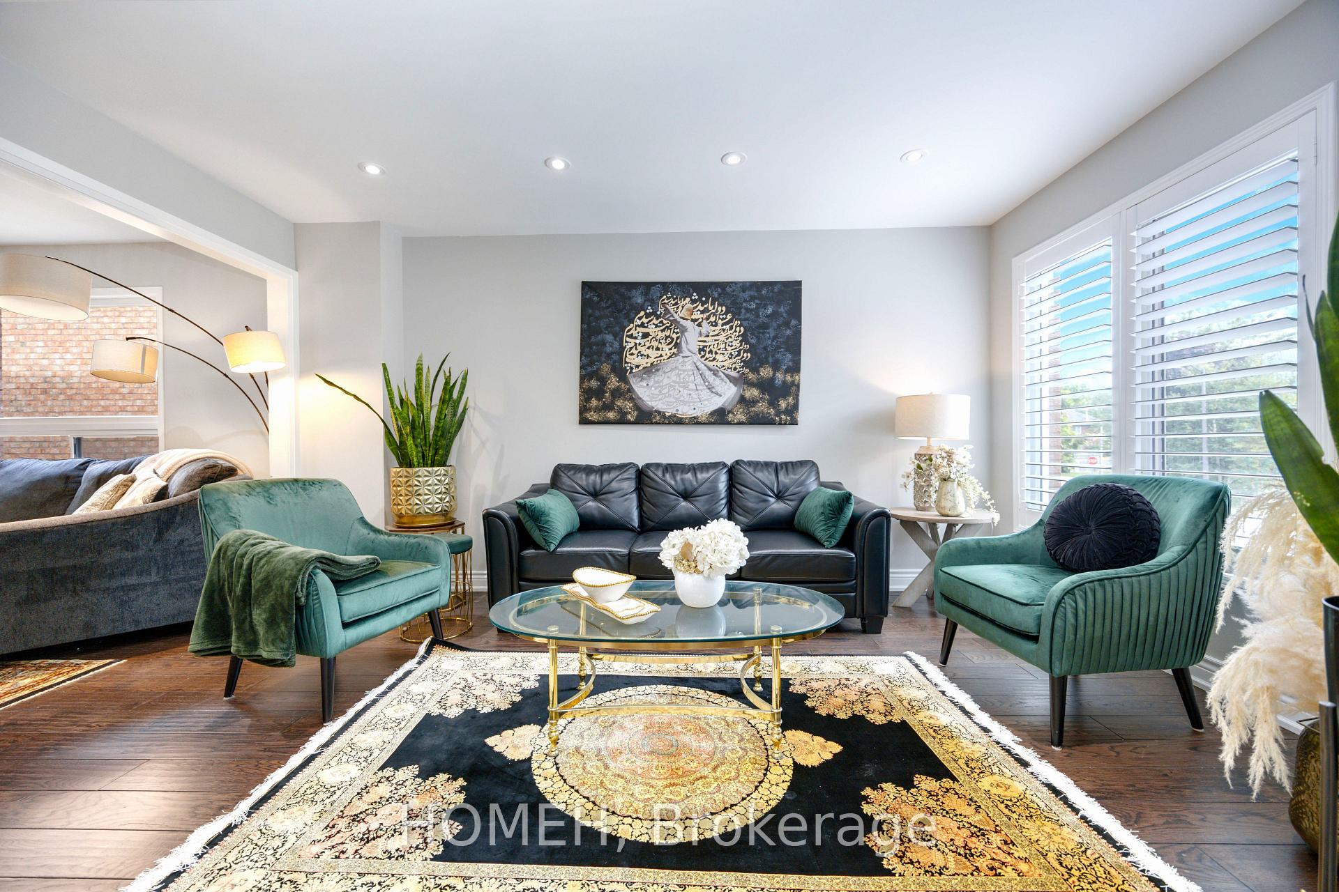 Photo 13 of 11 Bonny Meadows Drive, Aurora, Aurora Highlands — HOMEH