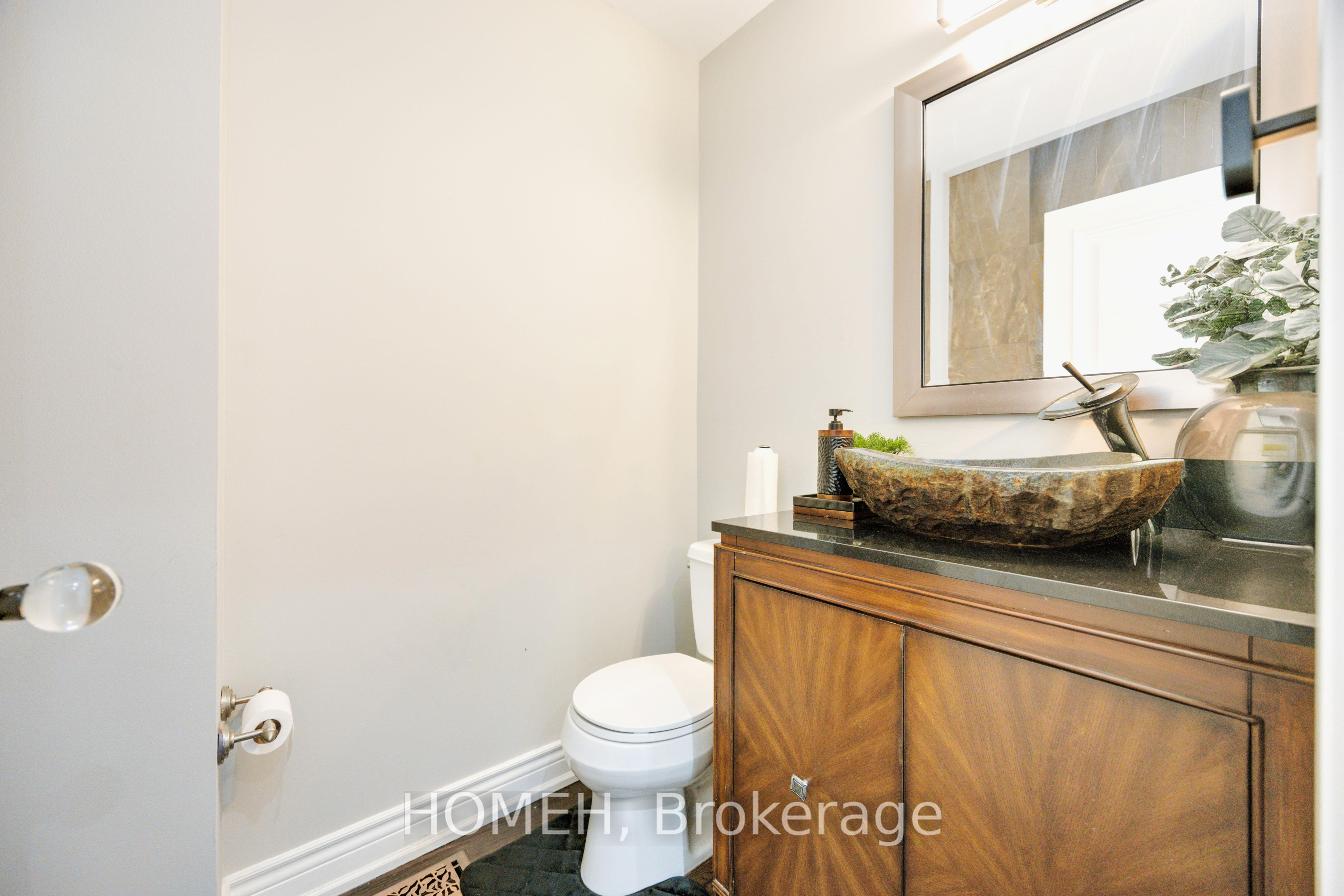 Photo 18 of 11 Bonny Meadows Drive, Aurora, Aurora Highlands — HOMEH