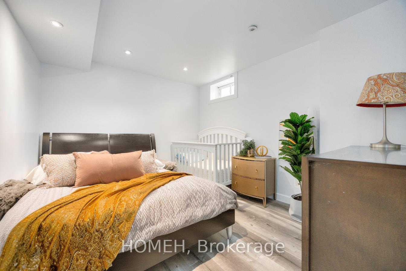 Photo 32 of 11 Bonny Meadows Drive, Aurora, Aurora Highlands — HOMEH