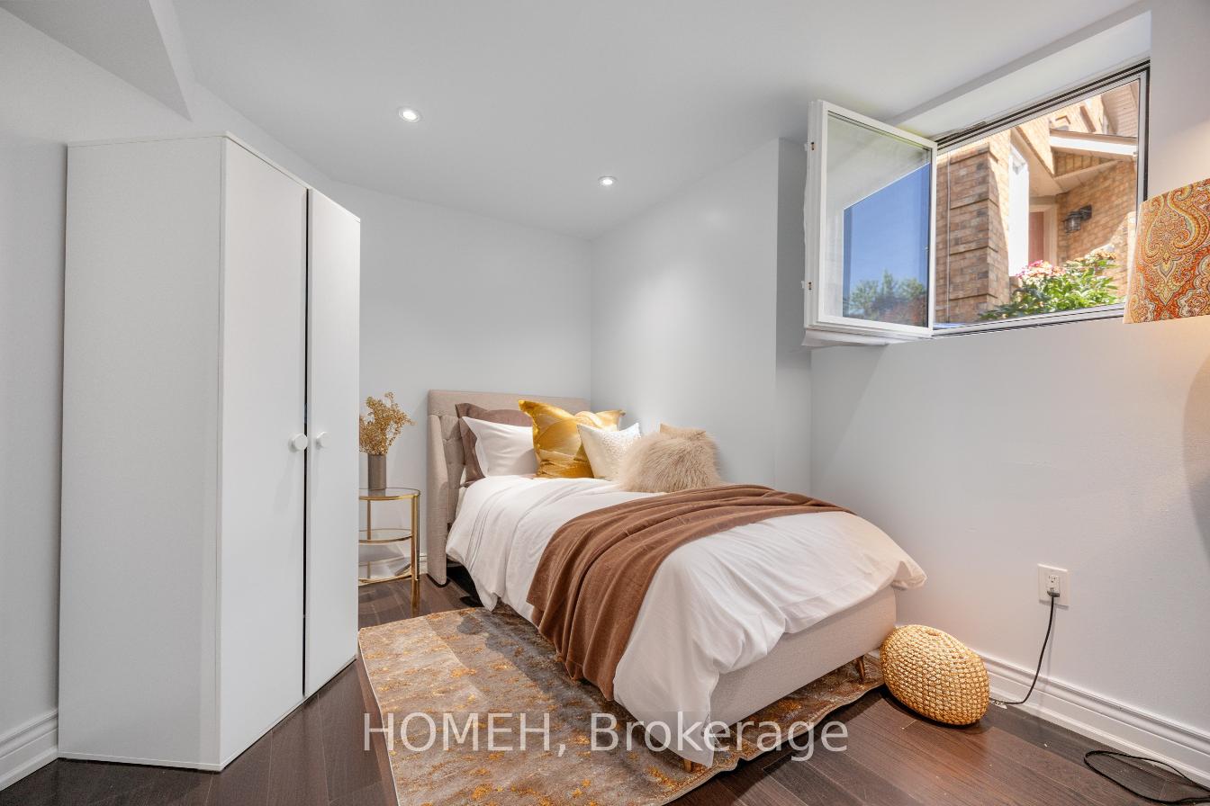 Photo 41 of 11 Bonny Meadows Drive, Aurora, Aurora Highlands — HOMEH