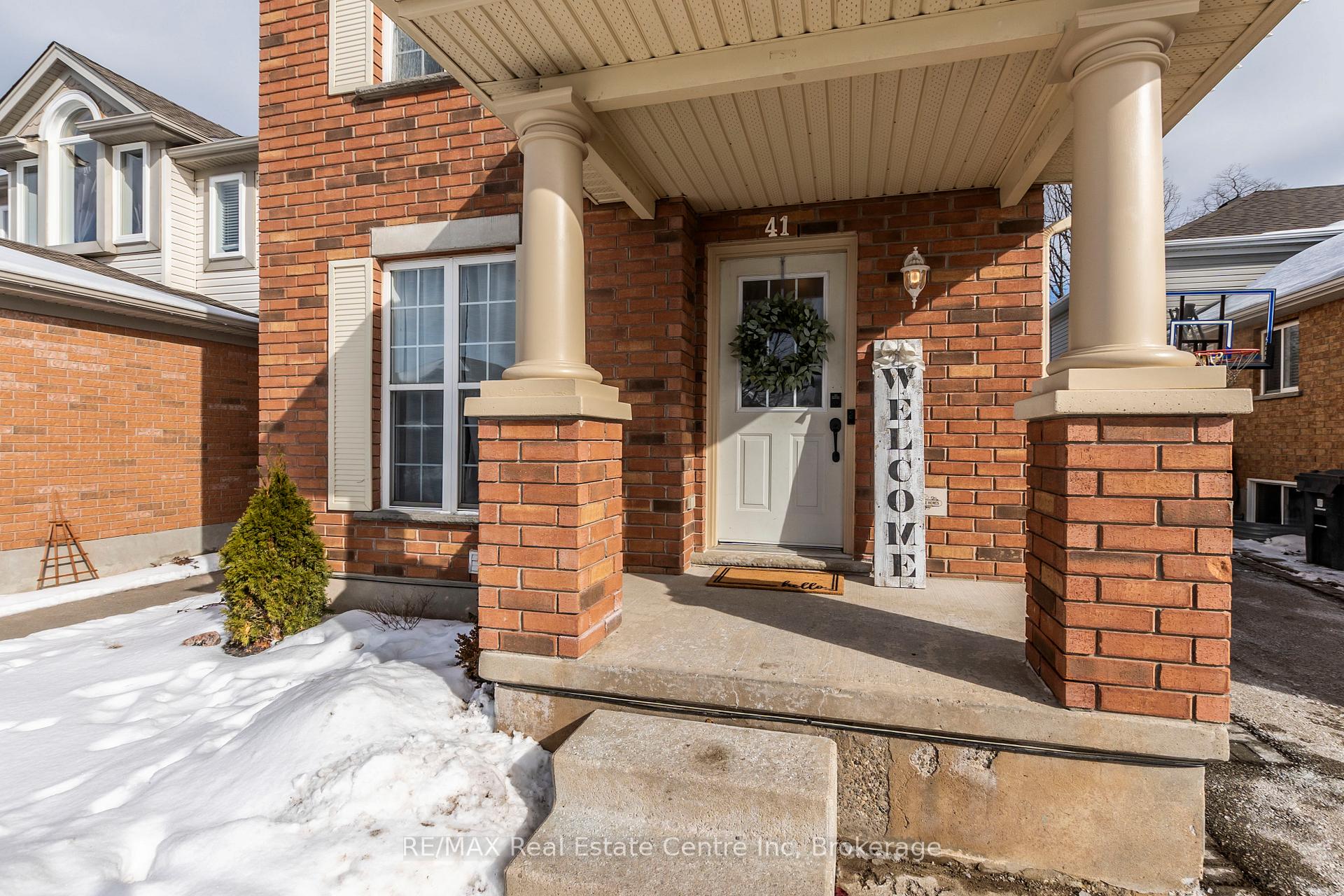 Photo 3 of 41 Milson Crescent, Guelph, Kortright Hills — HOMEH