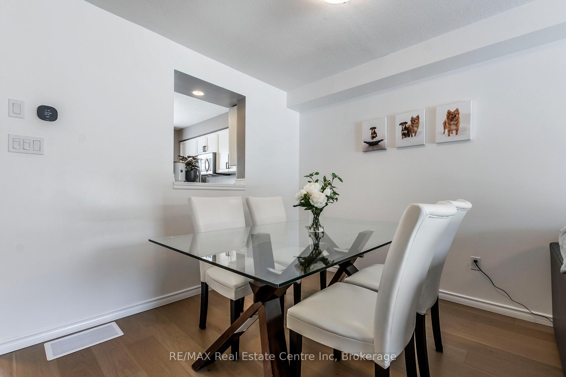 Photo 10 of 41 Milson Crescent, Guelph, Kortright Hills — HOMEH