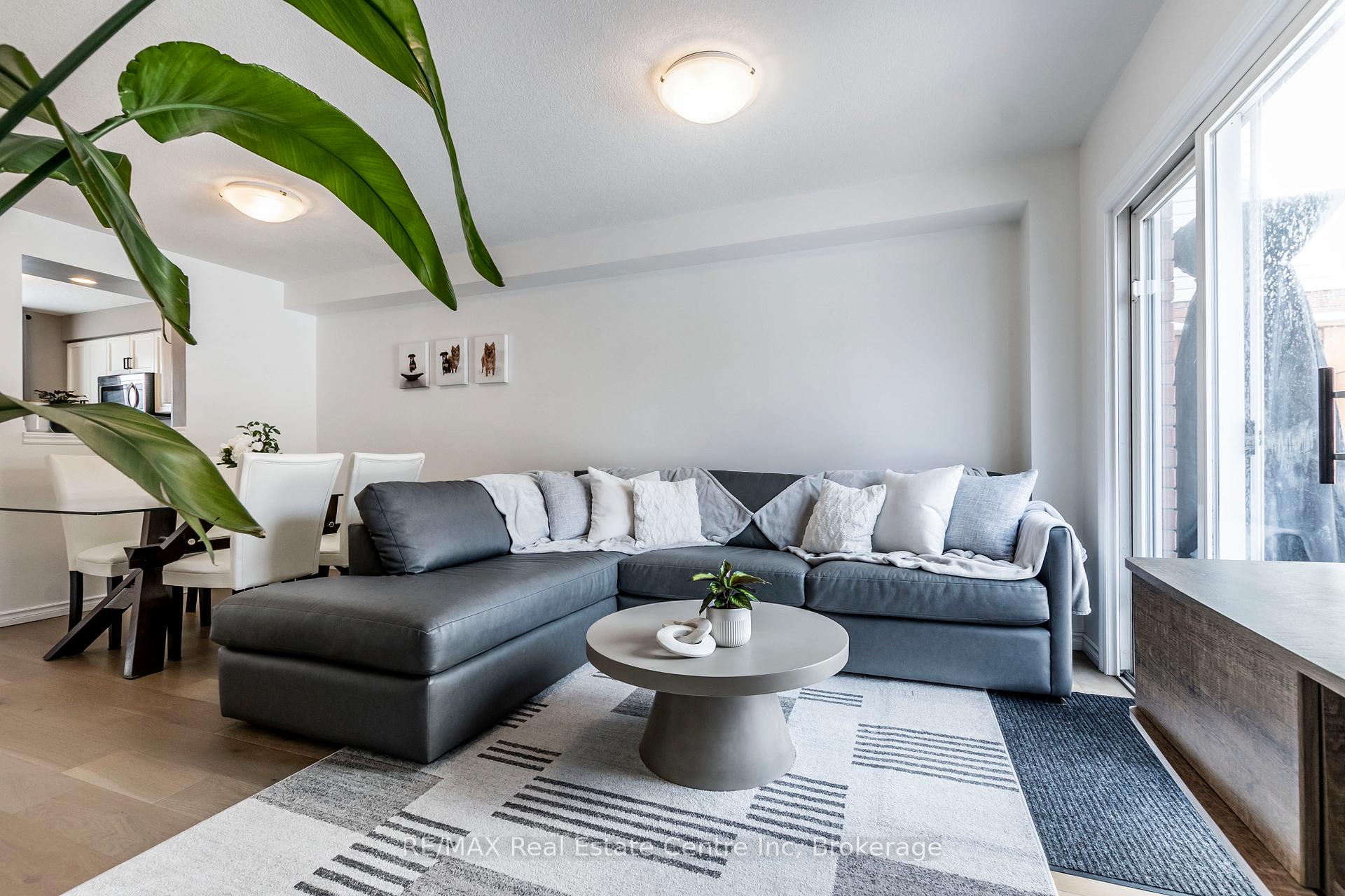 Photo 12 of 41 Milson Crescent, Guelph, Kortright Hills — HOMEH