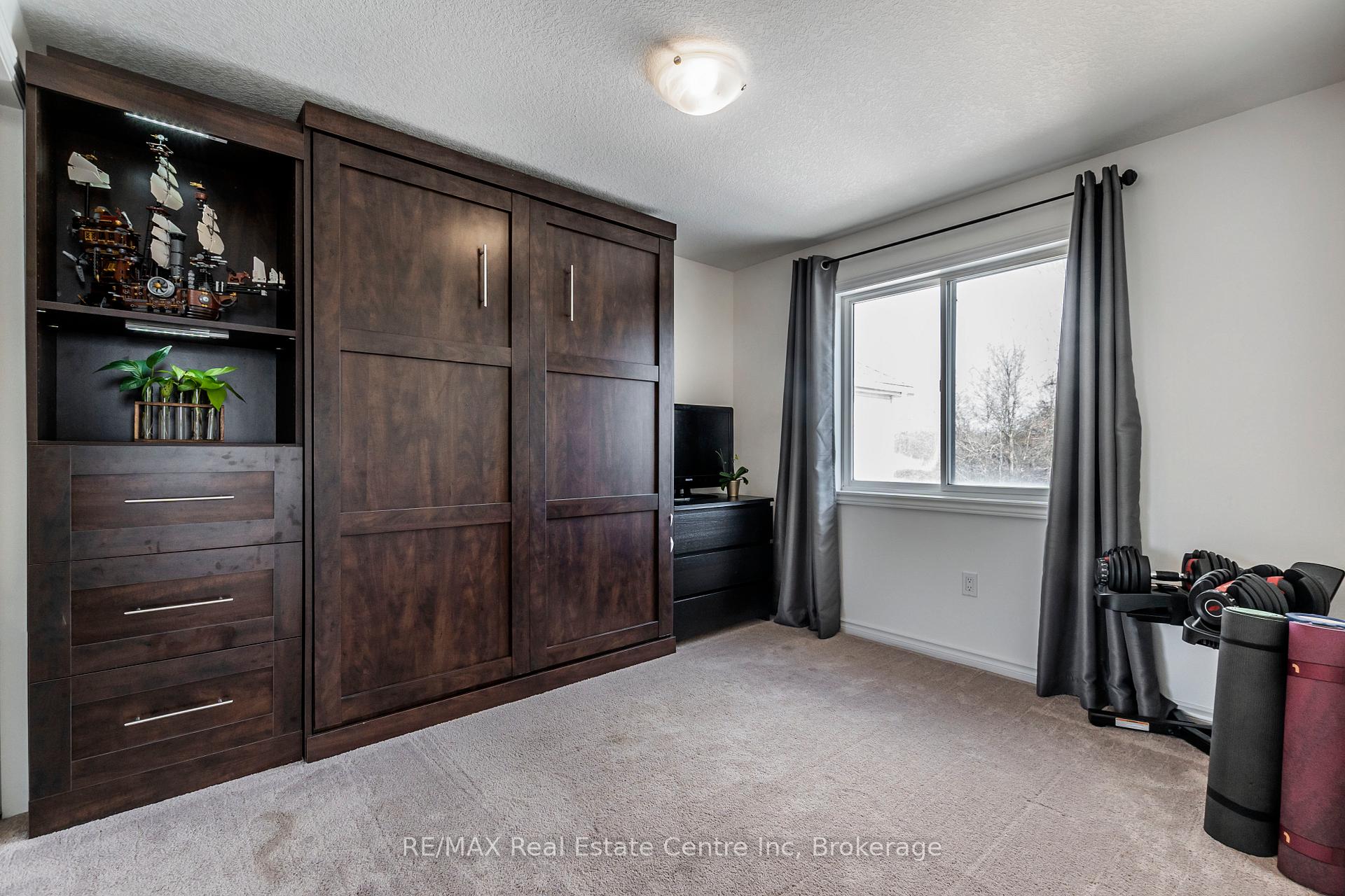 Photo 17 of 41 Milson Crescent, Guelph, Kortright Hills — HOMEH