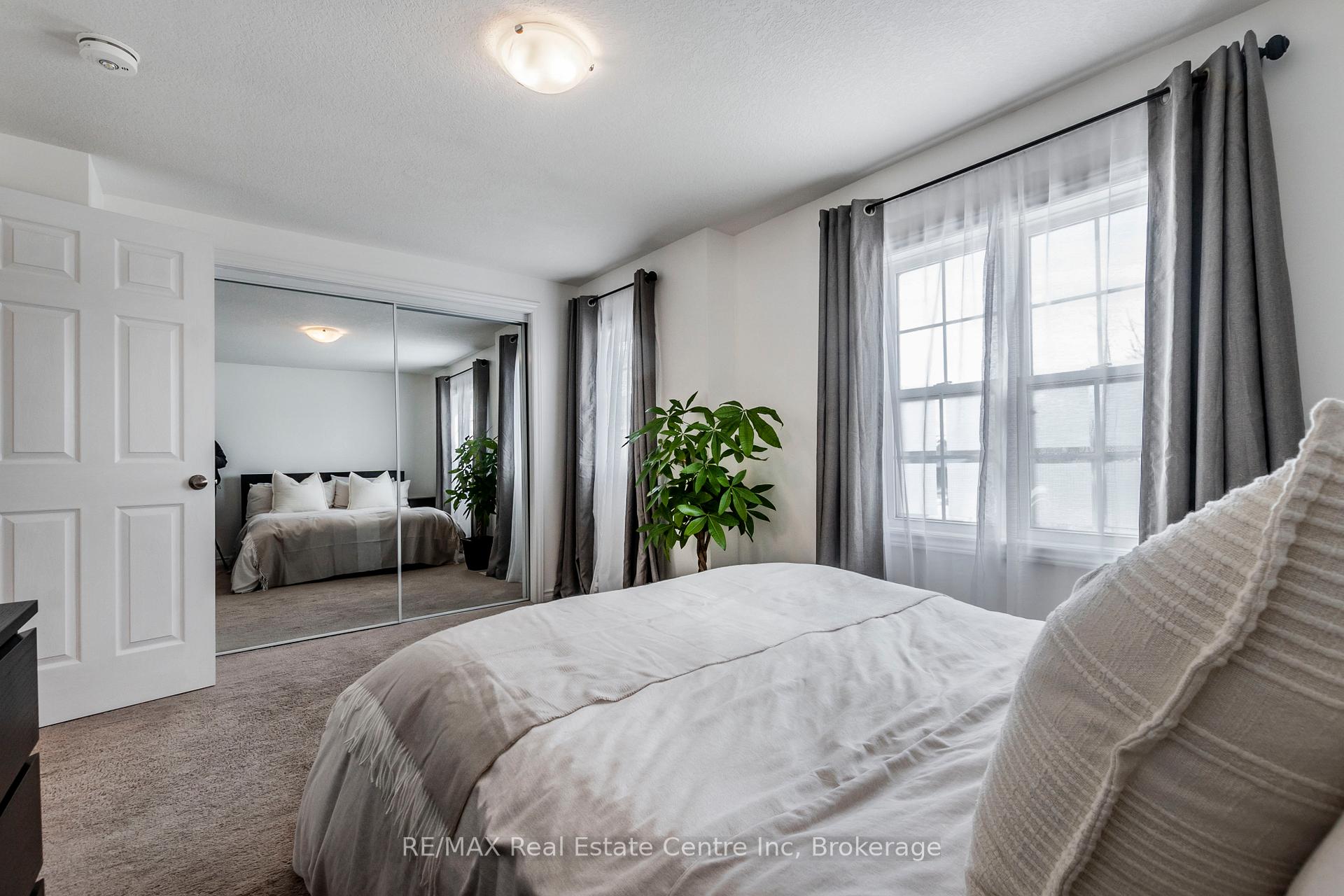 Photo 21 of 41 Milson Crescent, Guelph, Kortright Hills — HOMEH