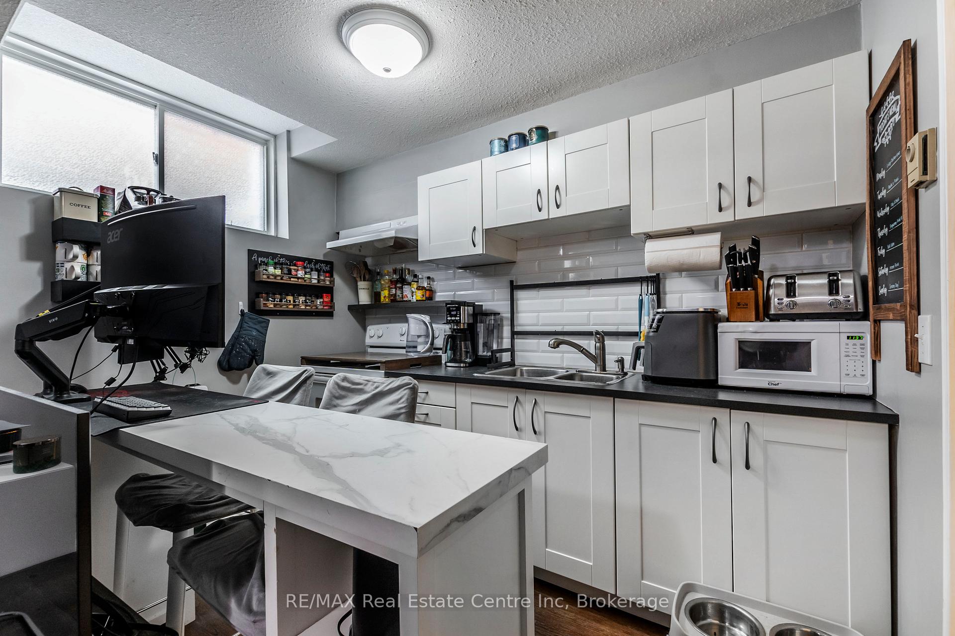 Photo 27 of 41 Milson Crescent, Guelph, Kortright Hills — HOMEH