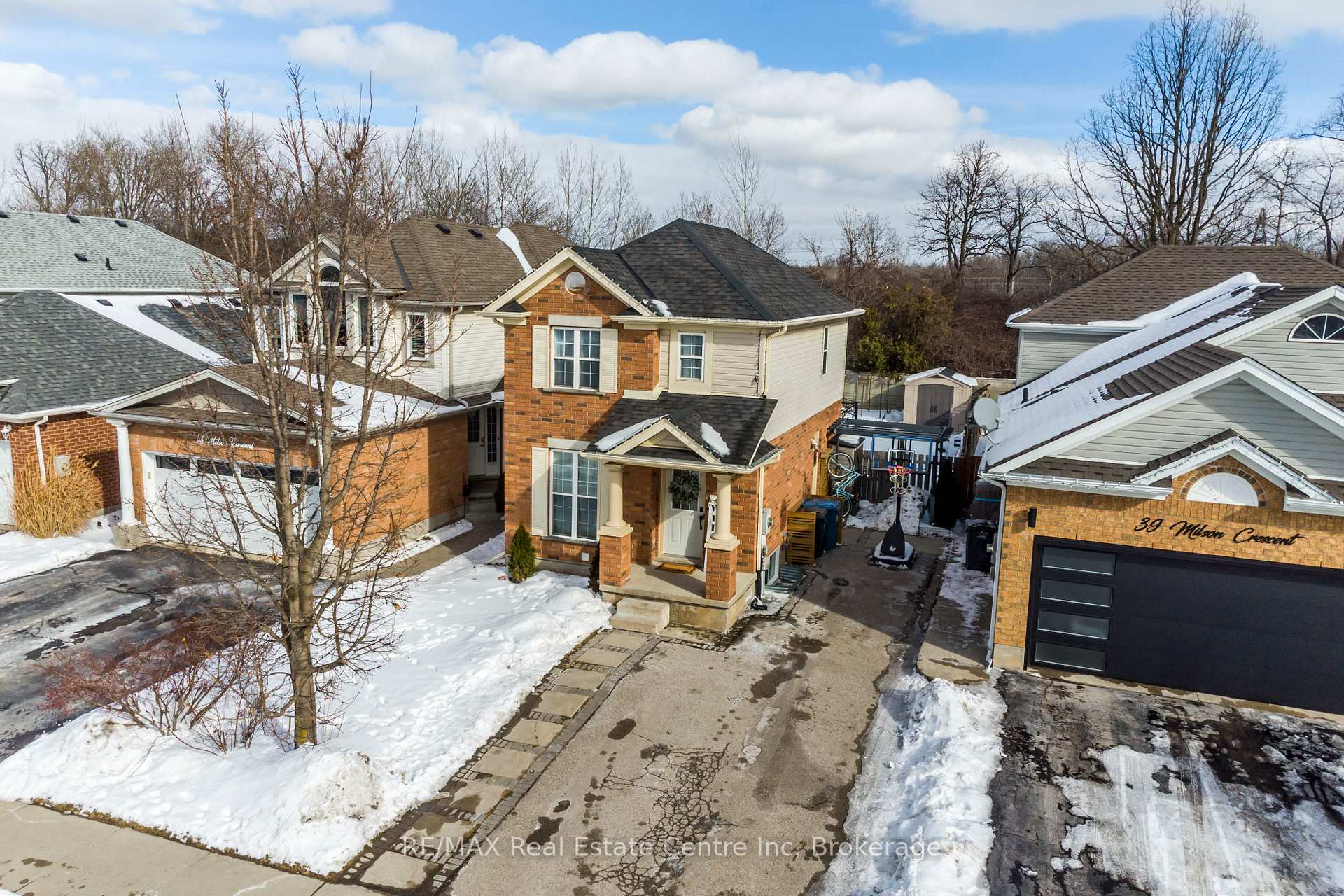 Photo 40 of 41 Milson Crescent, Guelph, Kortright Hills — HOMEH