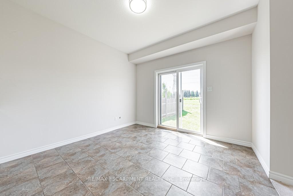 Photo 11 of 89 Medici Lane, Hamilton, Carpenter — HOMEH