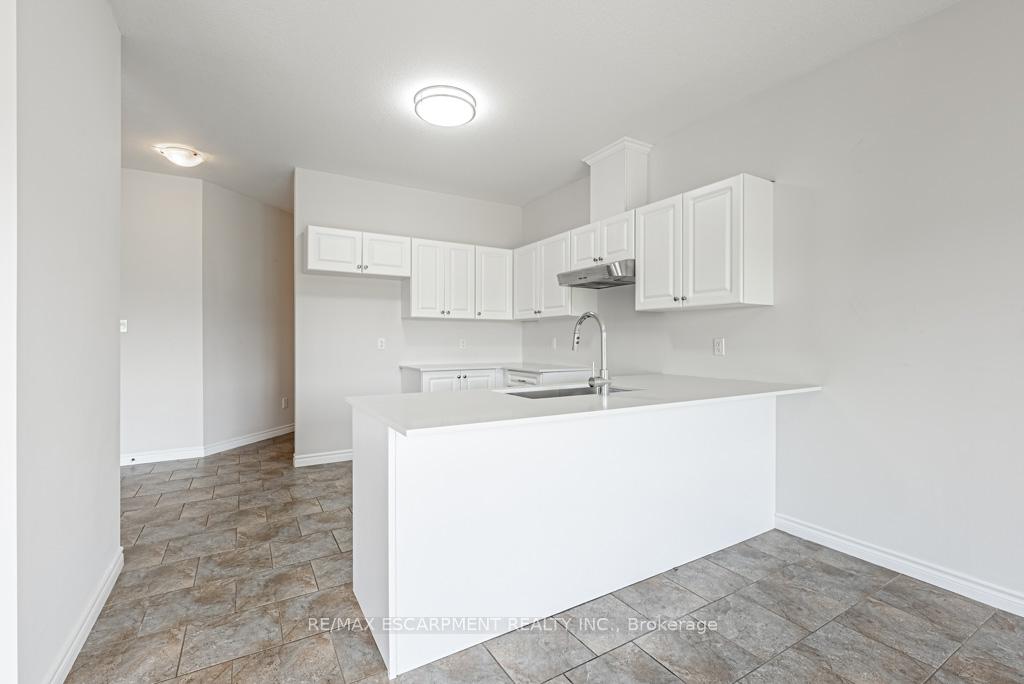 Photo 12 of 89 Medici Lane, Hamilton, Carpenter — HOMEH