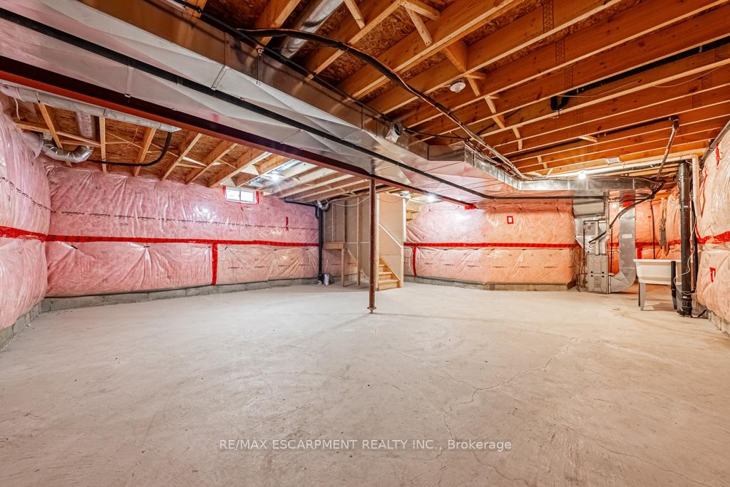 Photo 27 of 89 Medici Lane, Hamilton, Carpenter — HOMEH