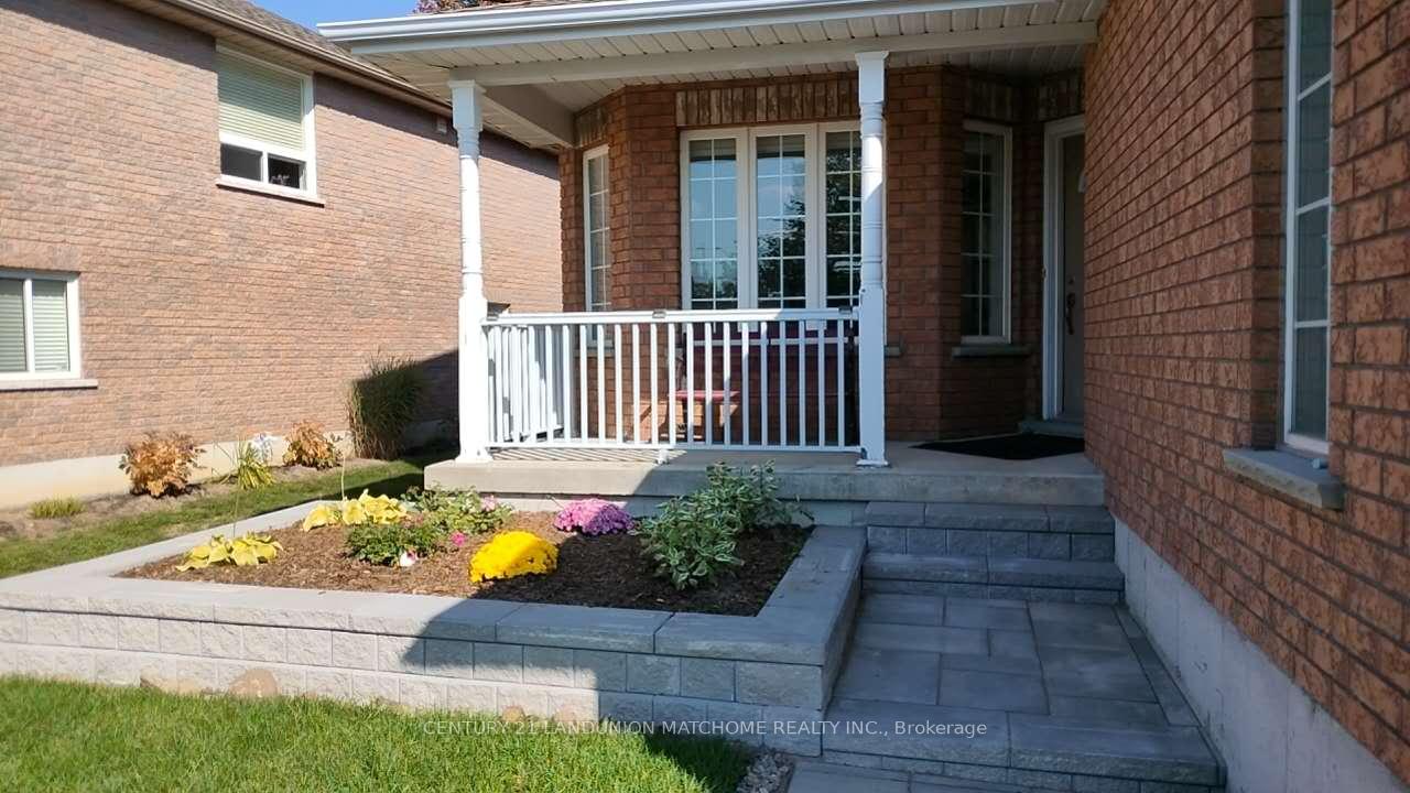 Photo 2 of 296 Pringle Drive, Barrie, Edgehill Drive — HOMEH
