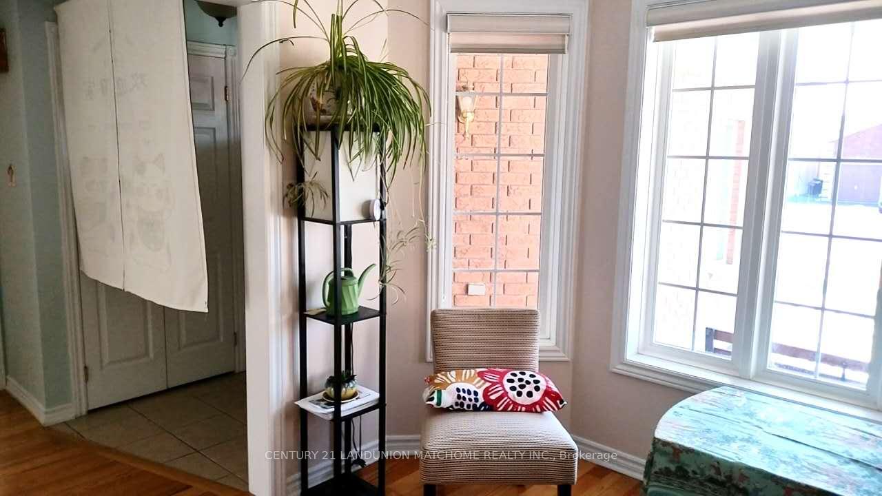 Photo 5 of 296 Pringle Drive, Barrie, Edgehill Drive — HOMEH