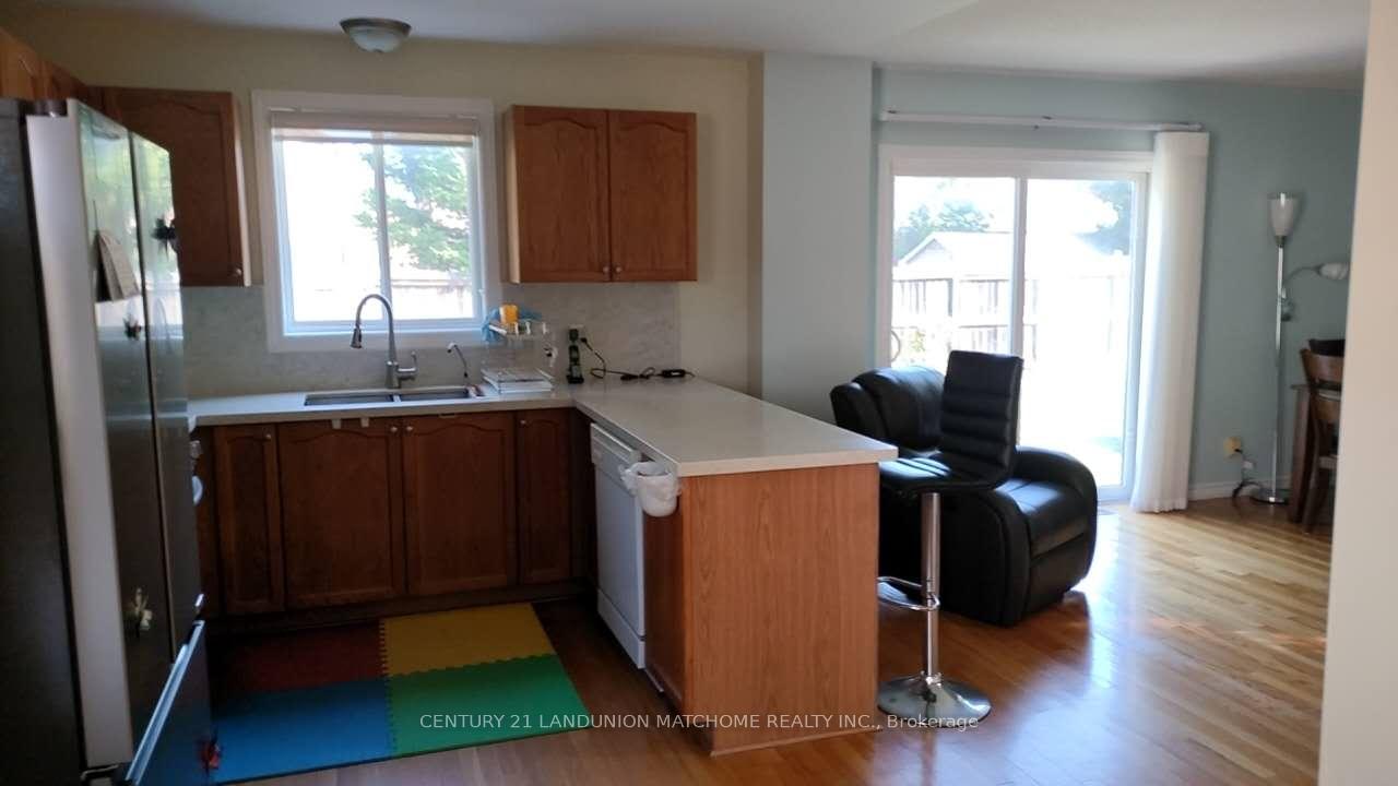 Photo 11 of 296 Pringle Drive, Barrie, Edgehill Drive — HOMEH