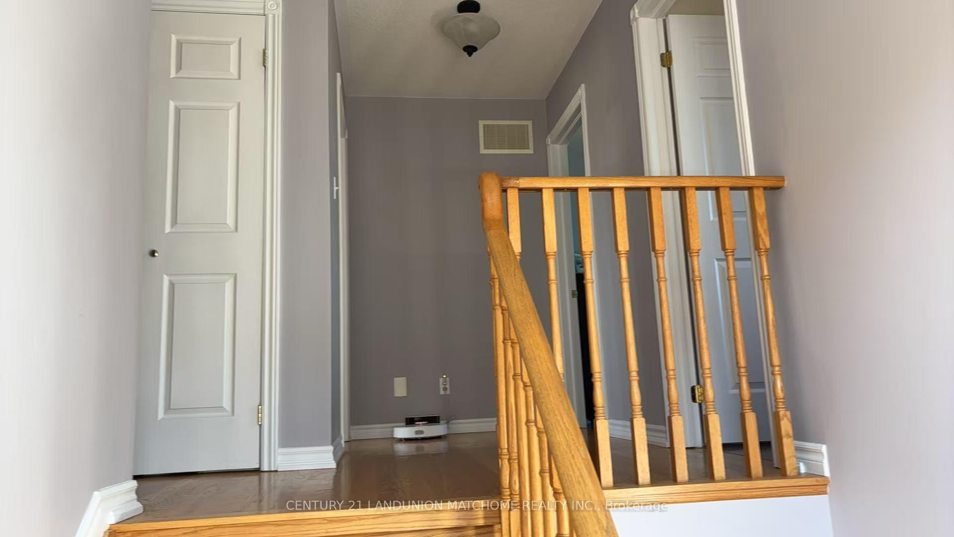 Photo 9 of 296 Pringle Drive, Barrie, Edgehill Drive — HOMEH