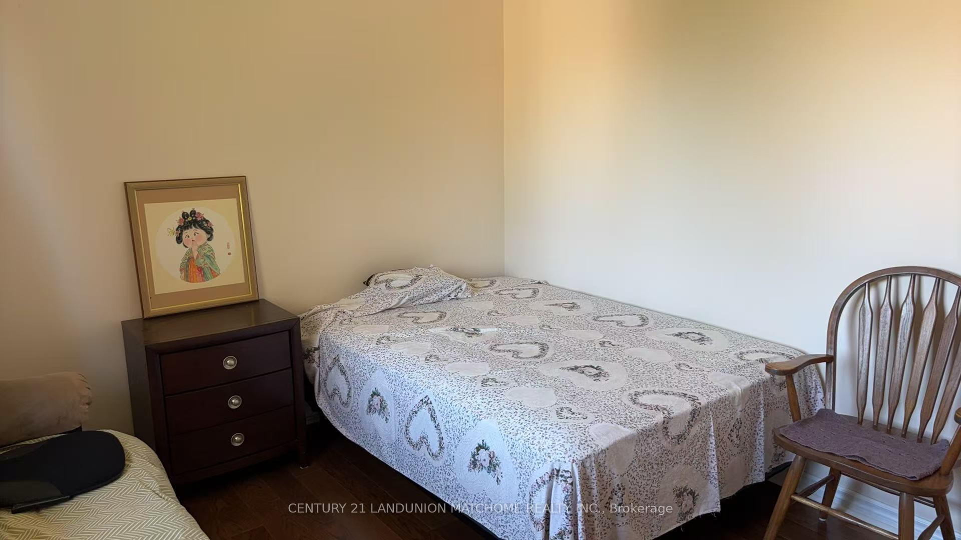 Photo 15 of 296 Pringle Drive, Barrie, Edgehill Drive — HOMEH