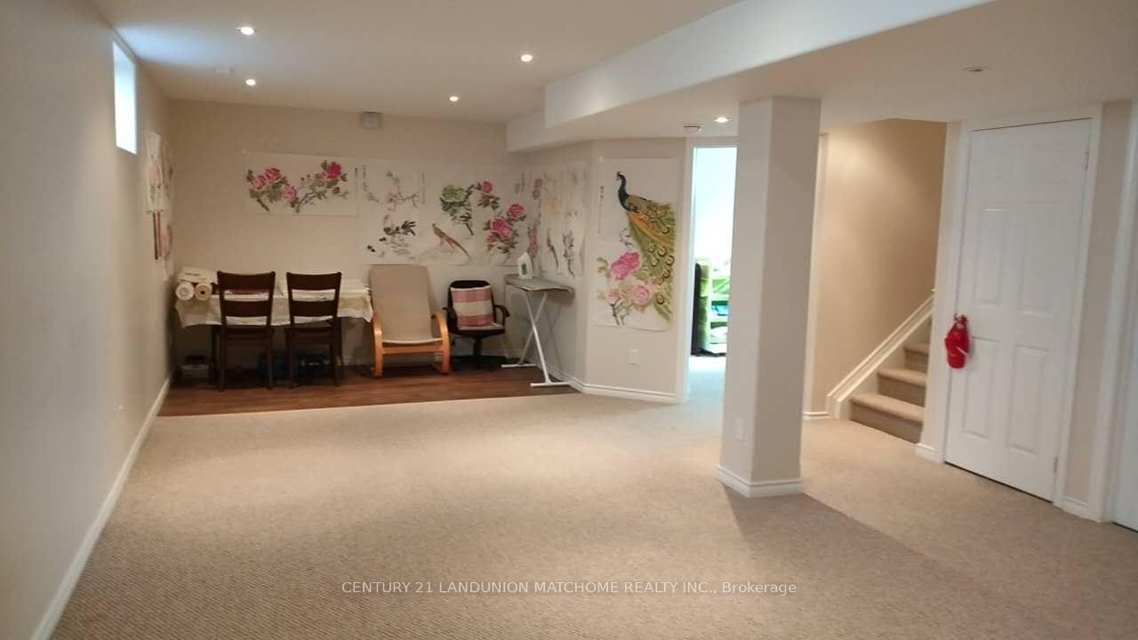 Photo 18 of 296 Pringle Drive, Barrie, Edgehill Drive — HOMEH