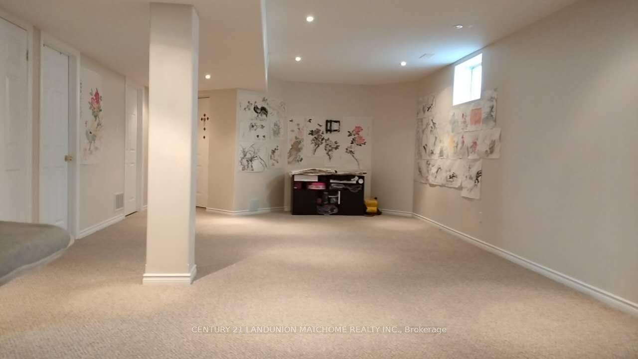 Photo 23 of 296 Pringle Drive, Barrie, Edgehill Drive — HOMEH
