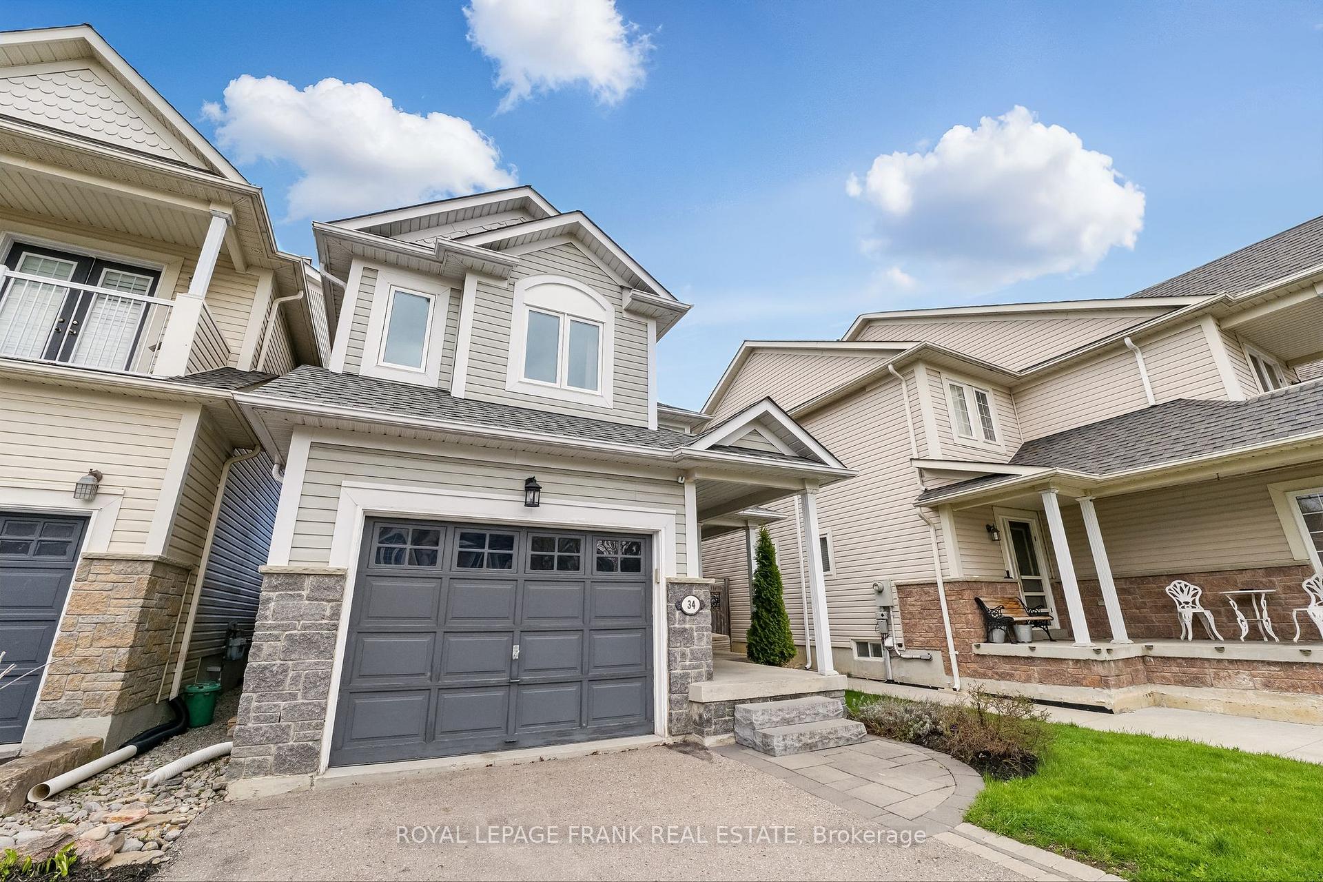 Photo 1 of 34 Hanna Drive, Clarington, Bowmanville — HOMEH