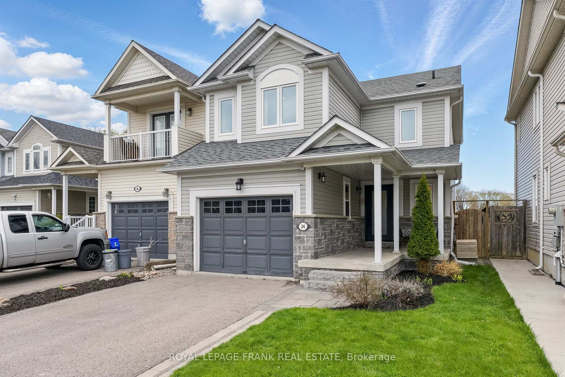 Photo 2 of 34 Hanna Drive, Clarington, Bowmanville — HOMEH