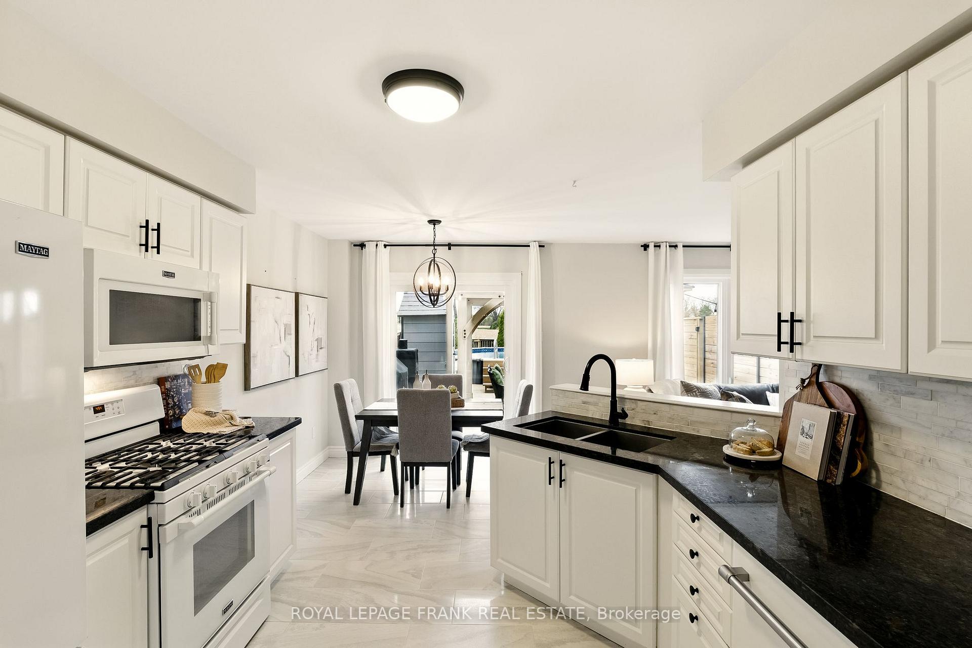 Photo 14 of 34 Hanna Drive, Clarington, Bowmanville — HOMEH