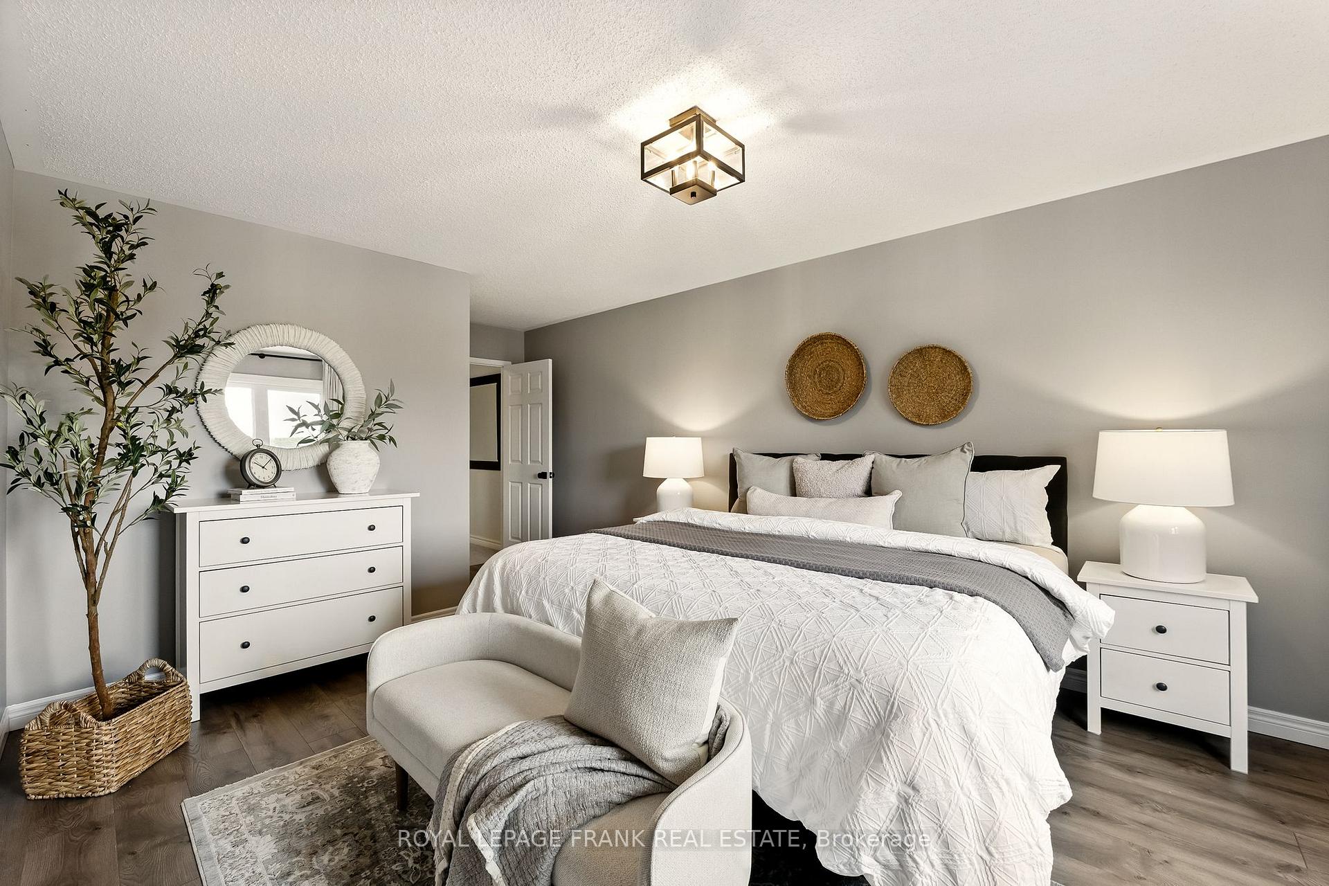 Photo 18 of 34 Hanna Drive, Clarington, Bowmanville — HOMEH