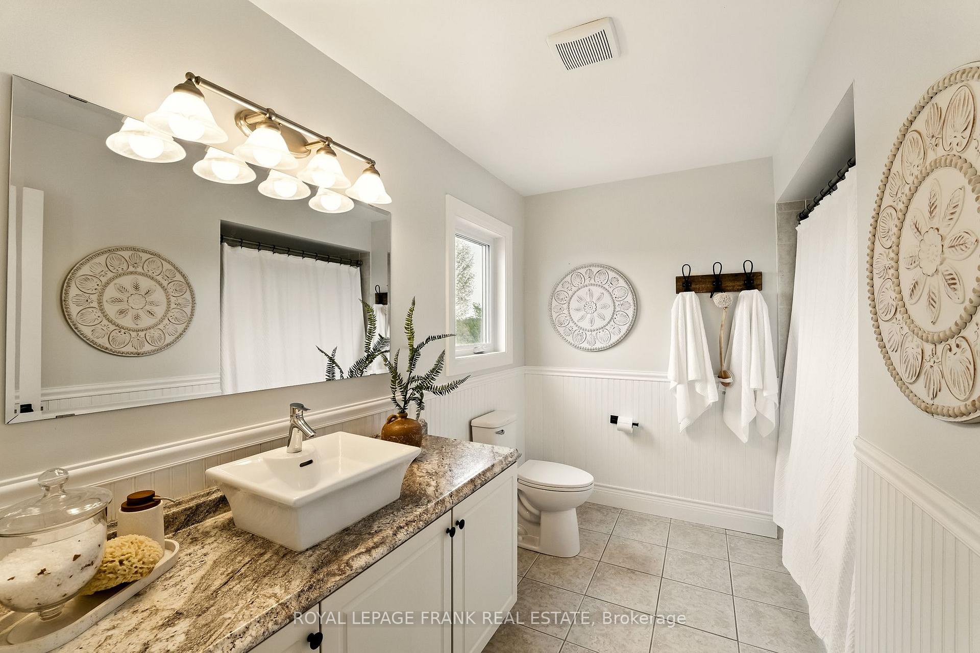 Photo 20 of 34 Hanna Drive, Clarington, Bowmanville — HOMEH