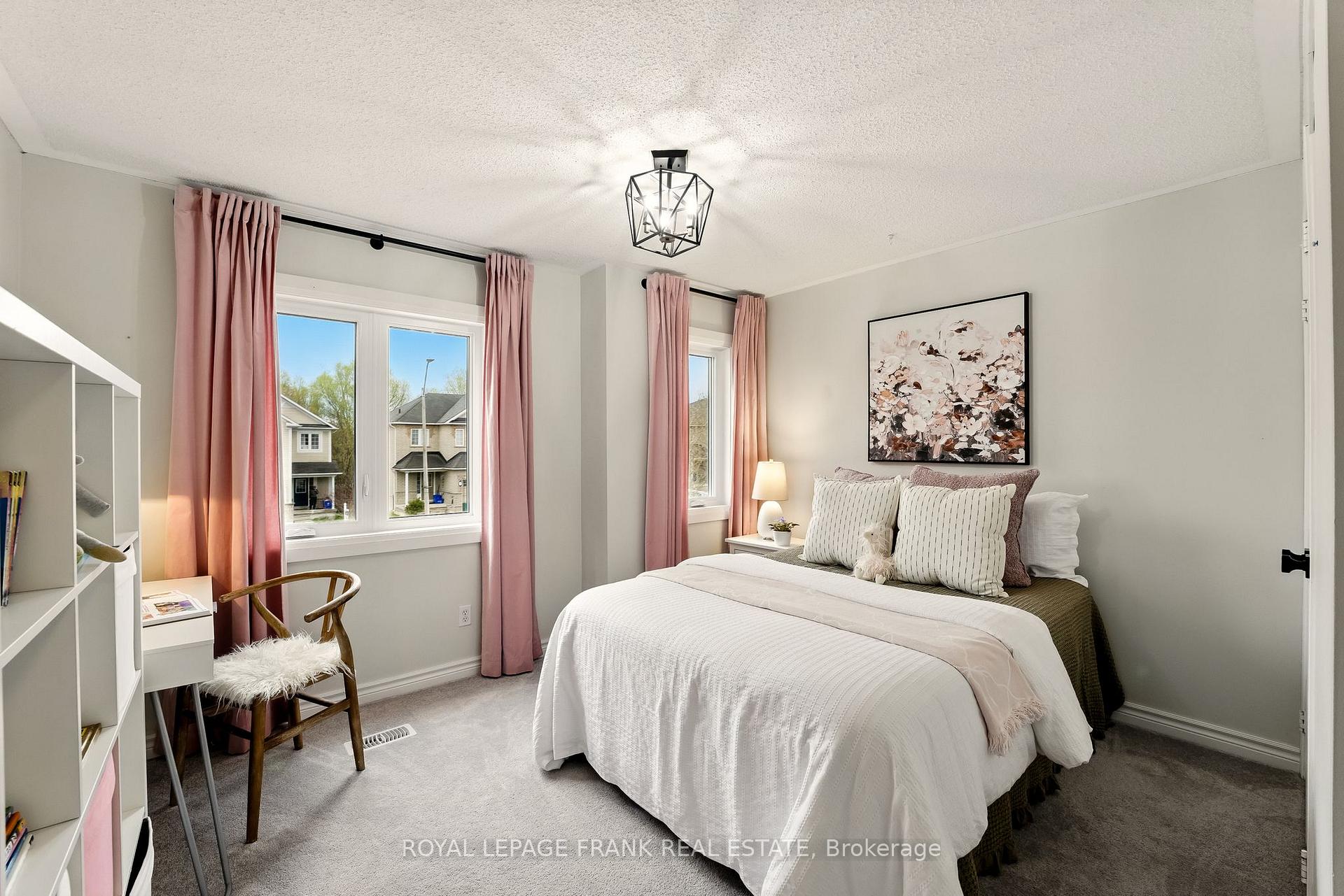 Photo 21 of 34 Hanna Drive, Clarington, Bowmanville — HOMEH
