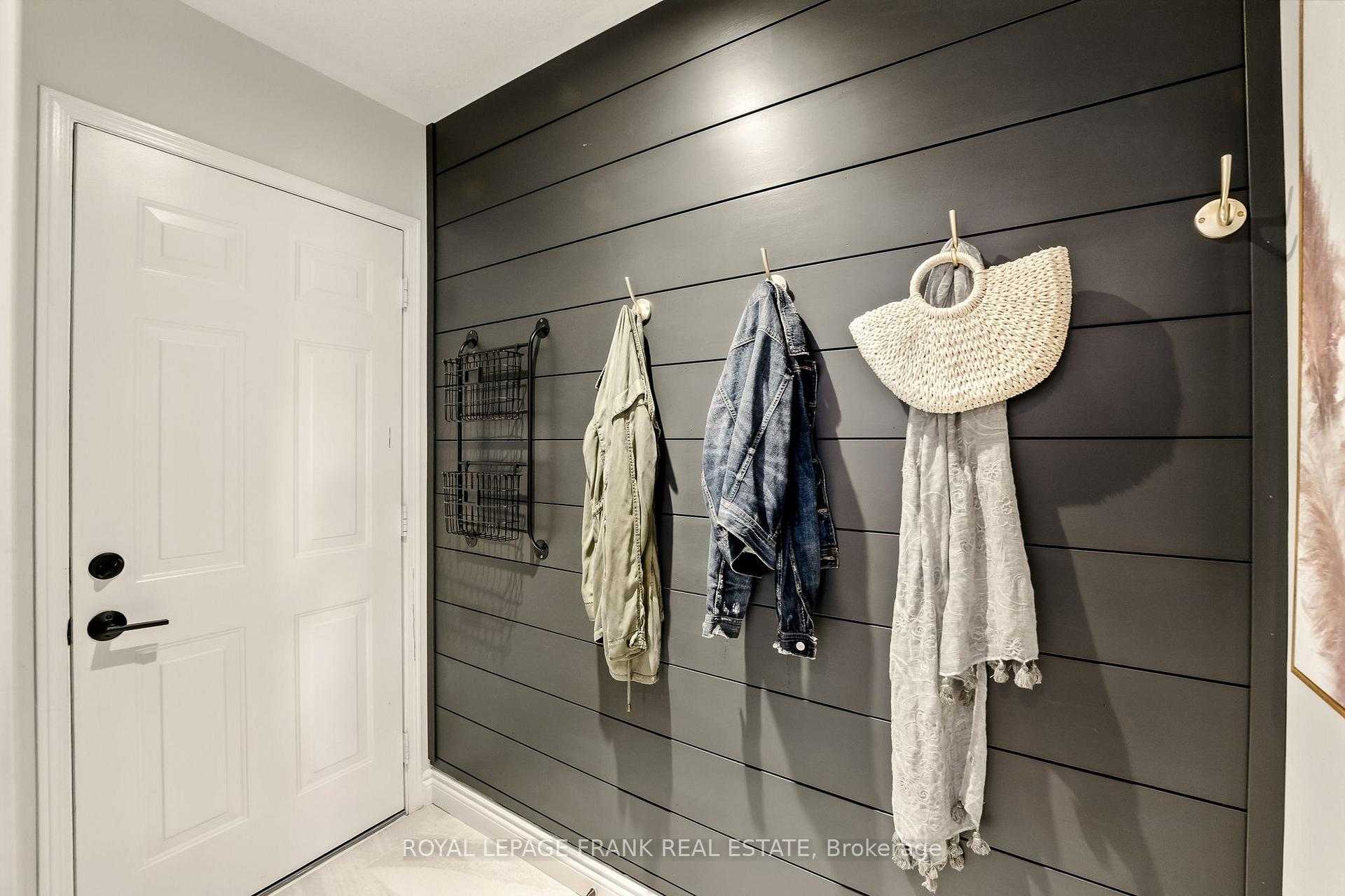 Photo 24 of 34 Hanna Drive, Clarington, Bowmanville — HOMEH