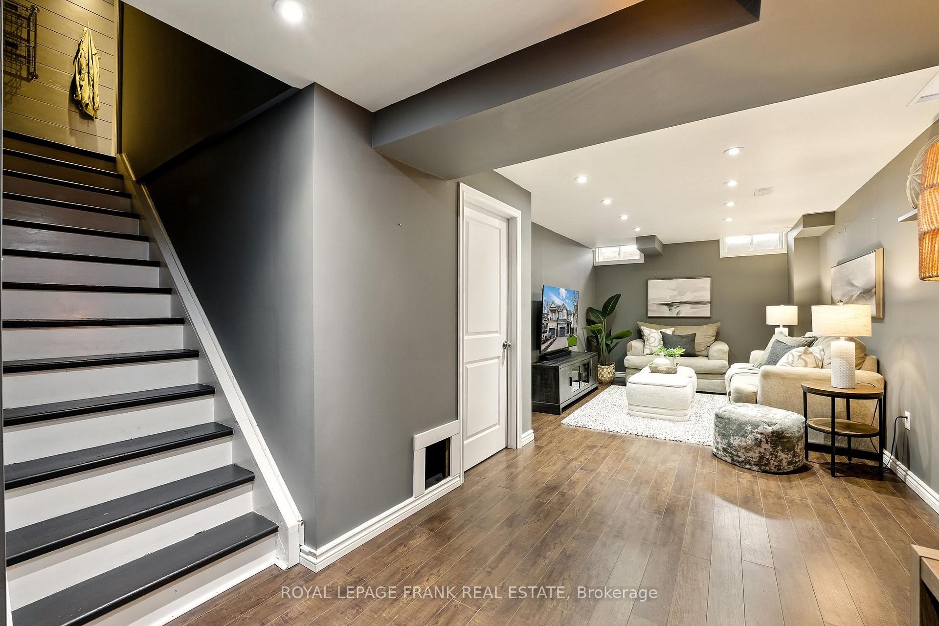Photo 25 of 34 Hanna Drive, Clarington, Bowmanville — HOMEH