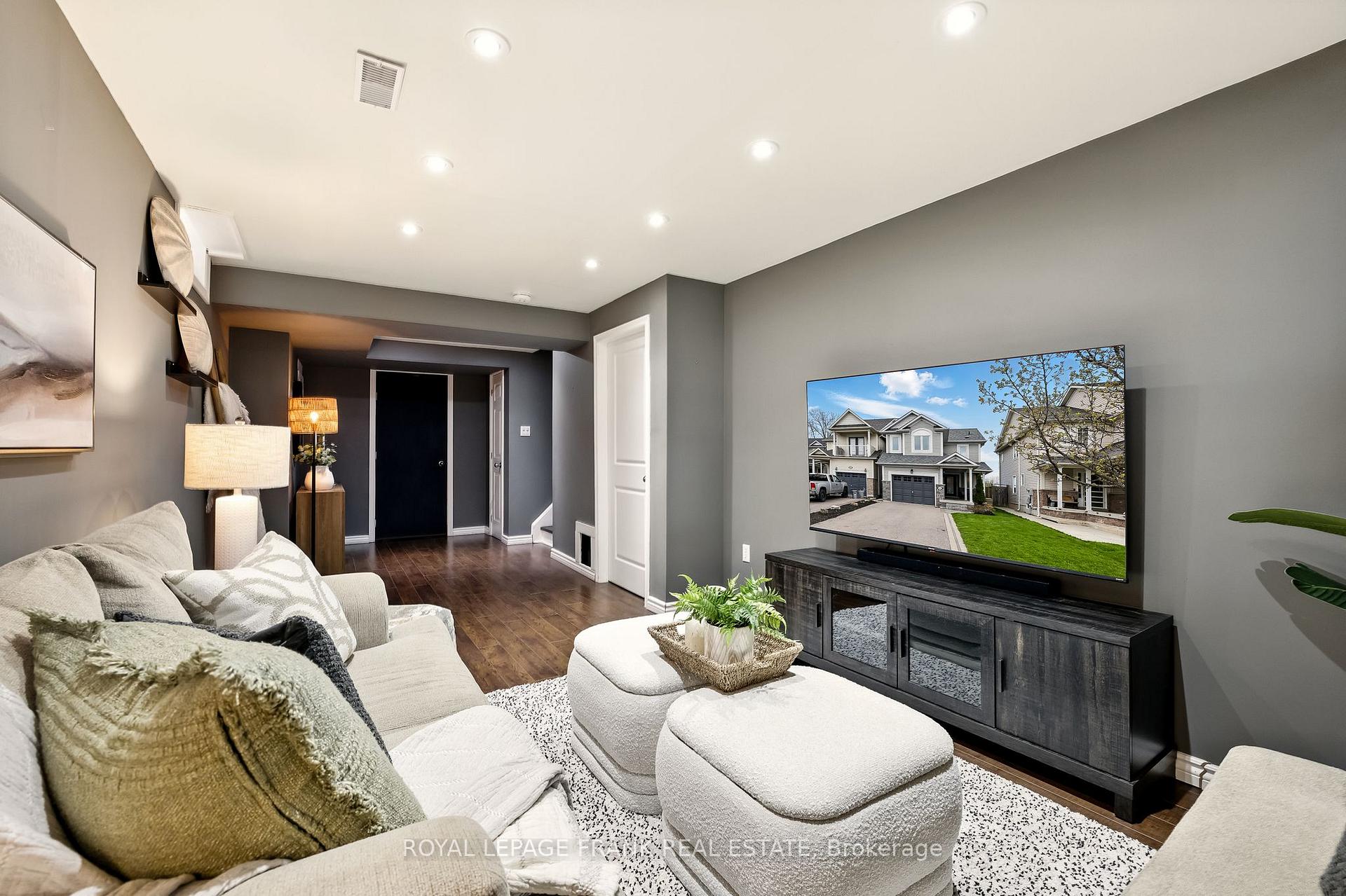Photo 27 of 34 Hanna Drive, Clarington, Bowmanville — HOMEH