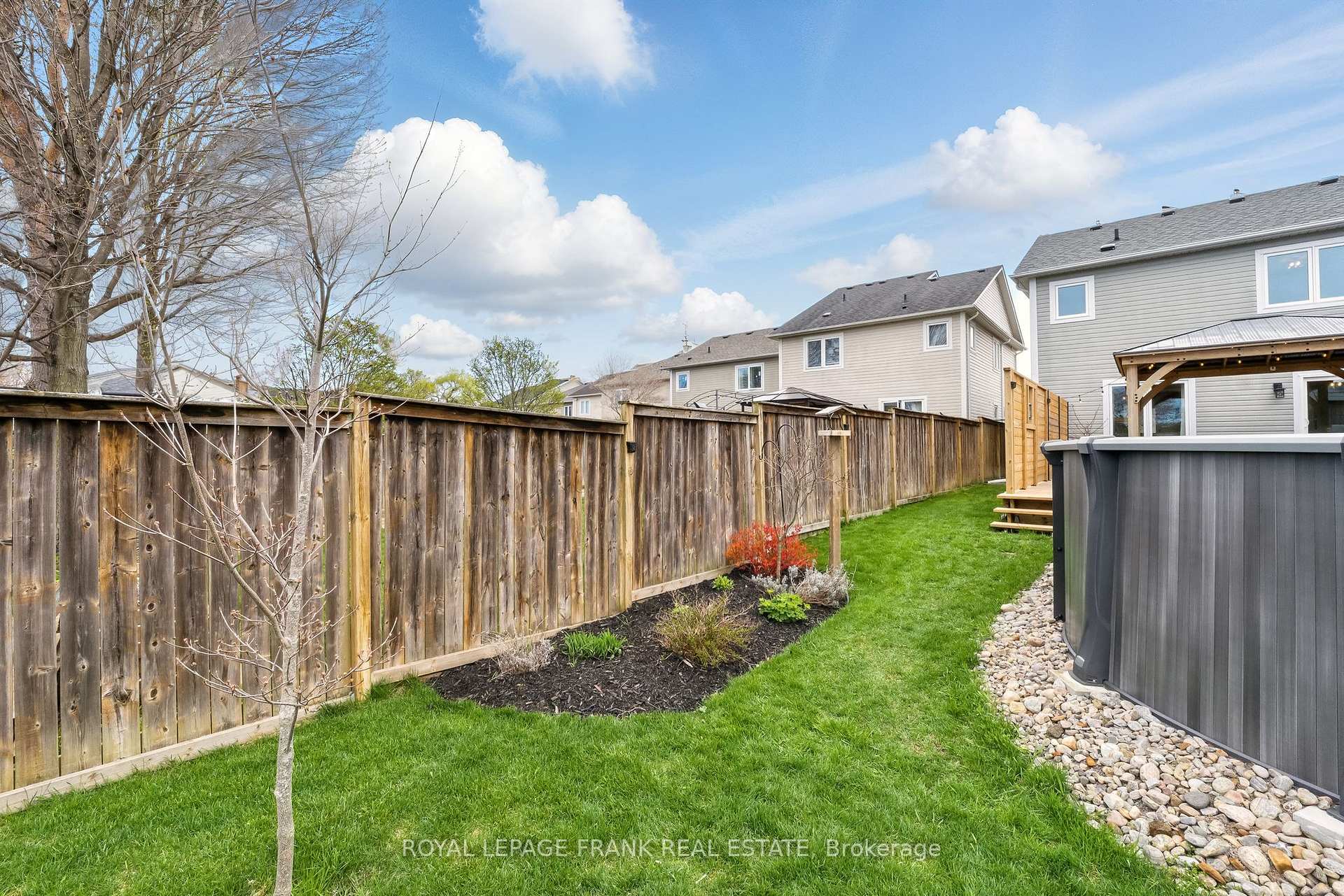 Photo 34 of 34 Hanna Drive, Clarington, Bowmanville — HOMEH