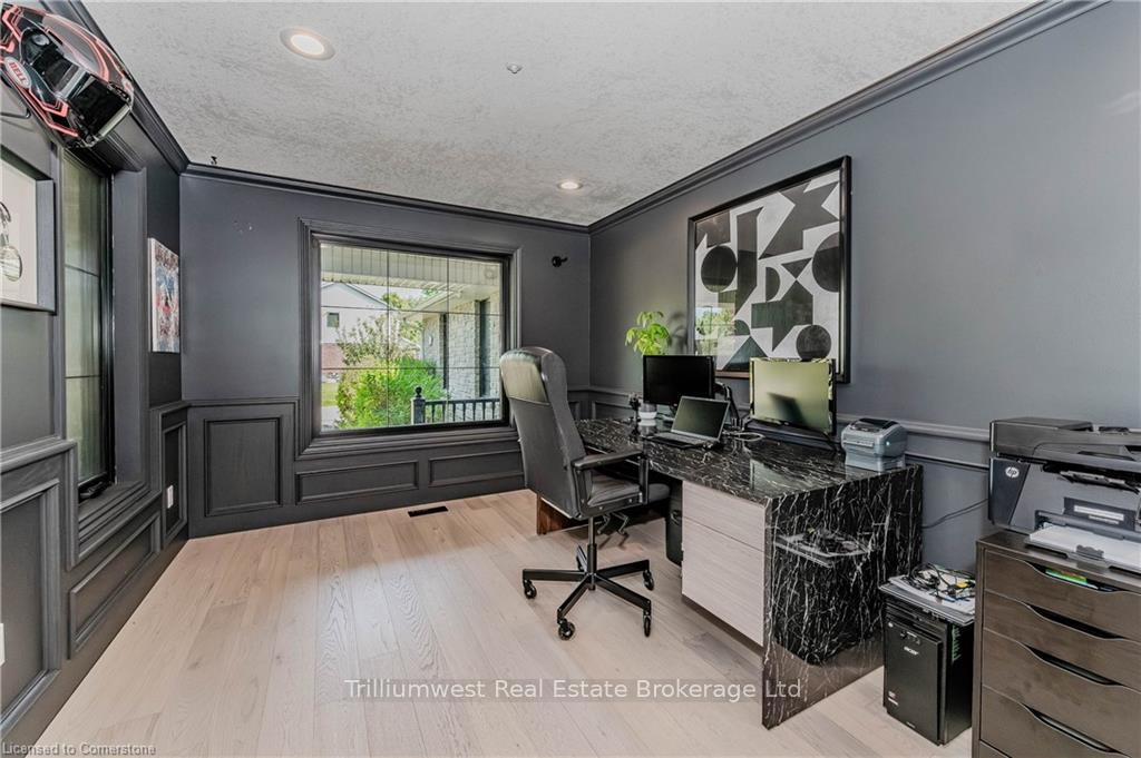 Photo 18 of 58 Glenholm Drive, Guelph, York/Watson Industrial Park — HOMEH