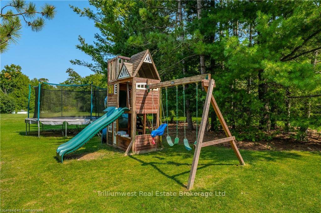 Photo 38 of 58 Glenholm Drive, Guelph, York/Watson Industrial Park — HOMEH