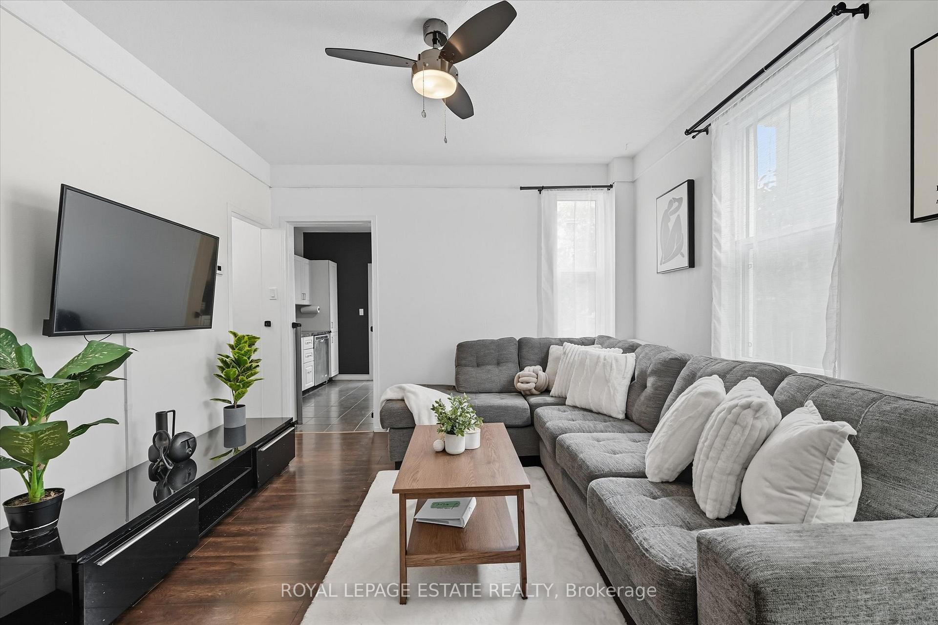 Photo 5 of 145 Avondale Street, Hamilton, Crown Point — HOMEH
