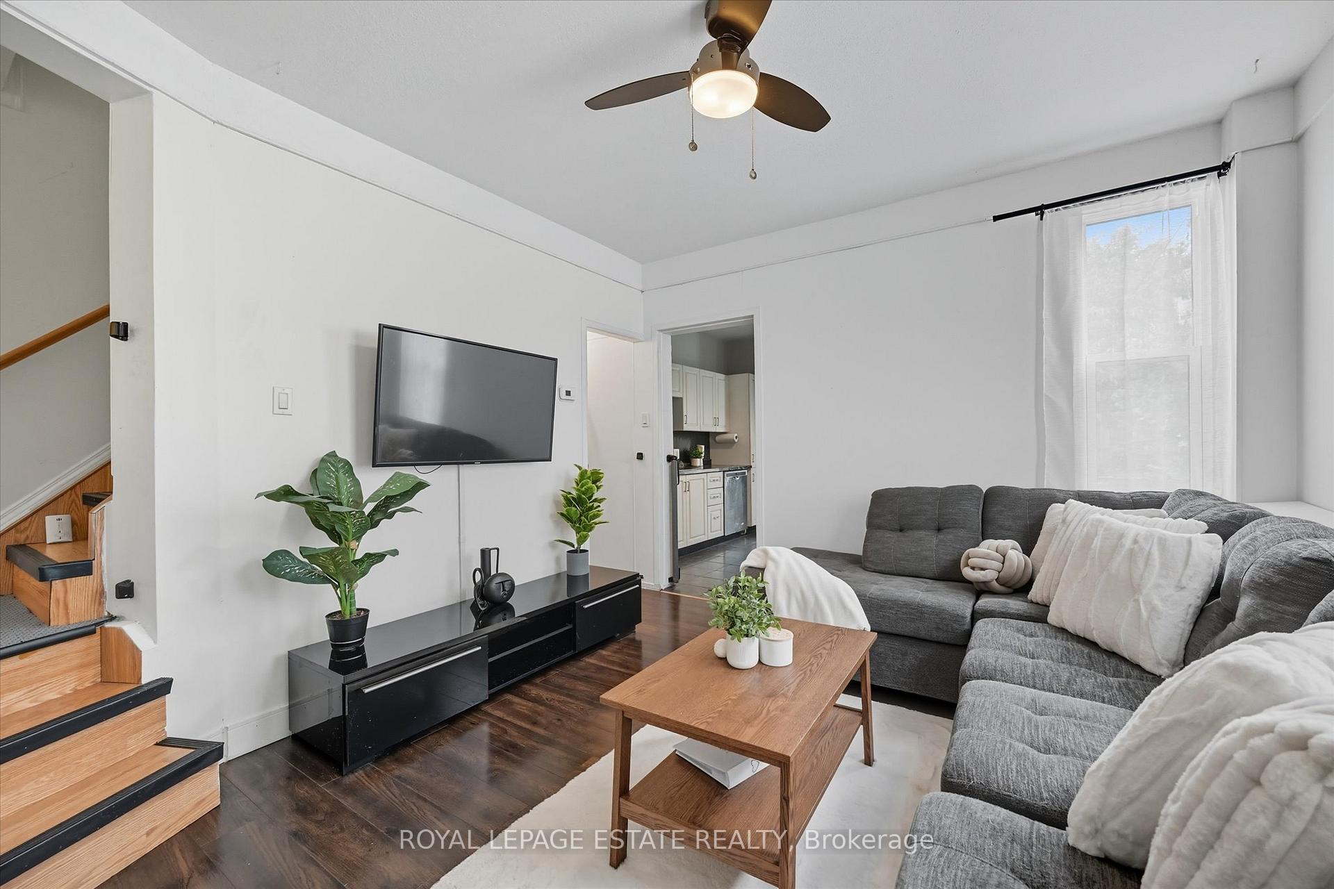 Photo 6 of 145 Avondale Street, Hamilton, Crown Point — HOMEH